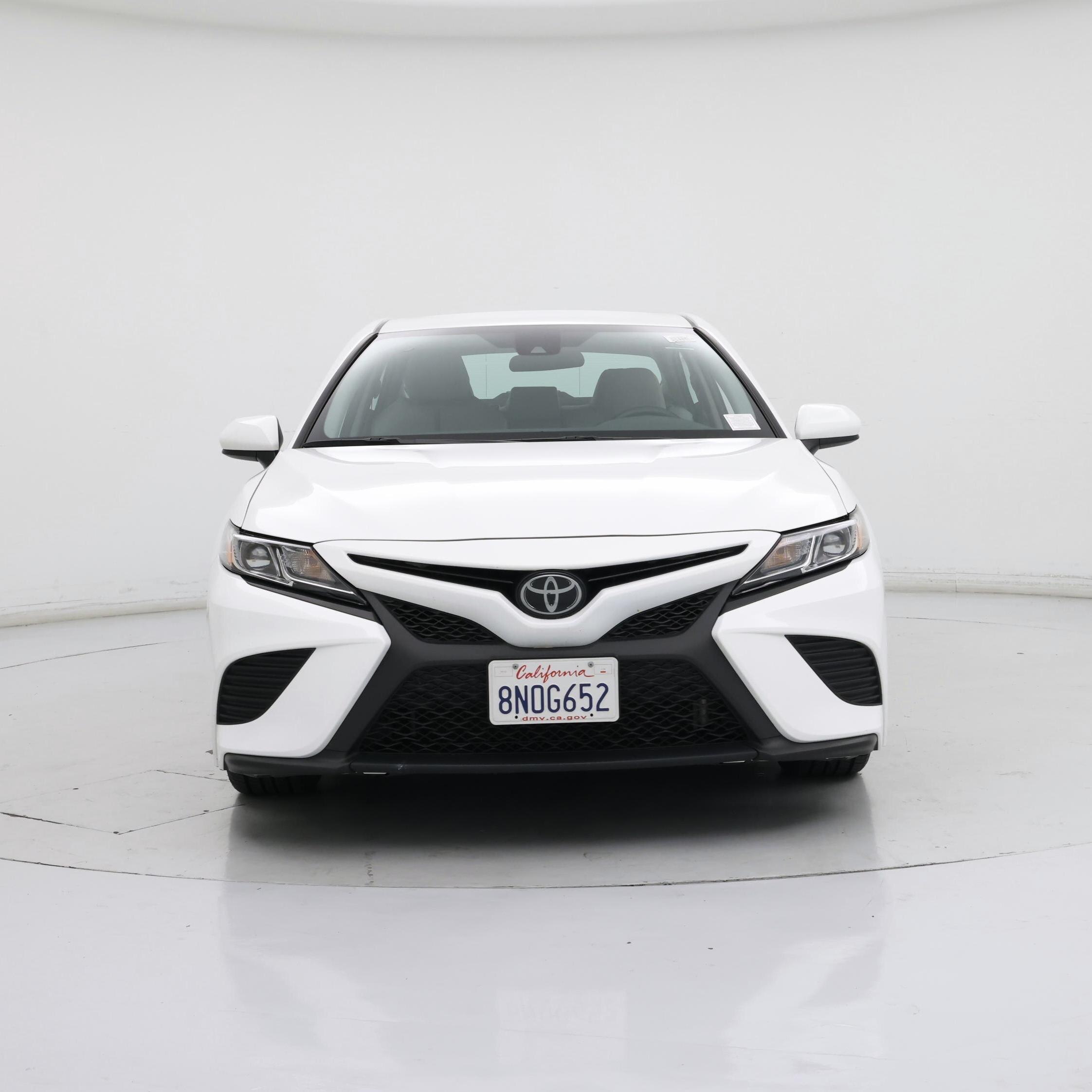 Thumbnail: 2019 Toyota Camry - 5