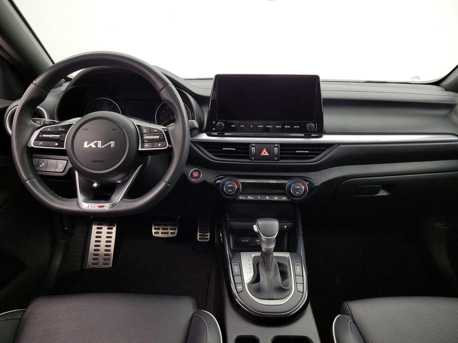 Thumbnail: 2023 Kia Forte - 9
