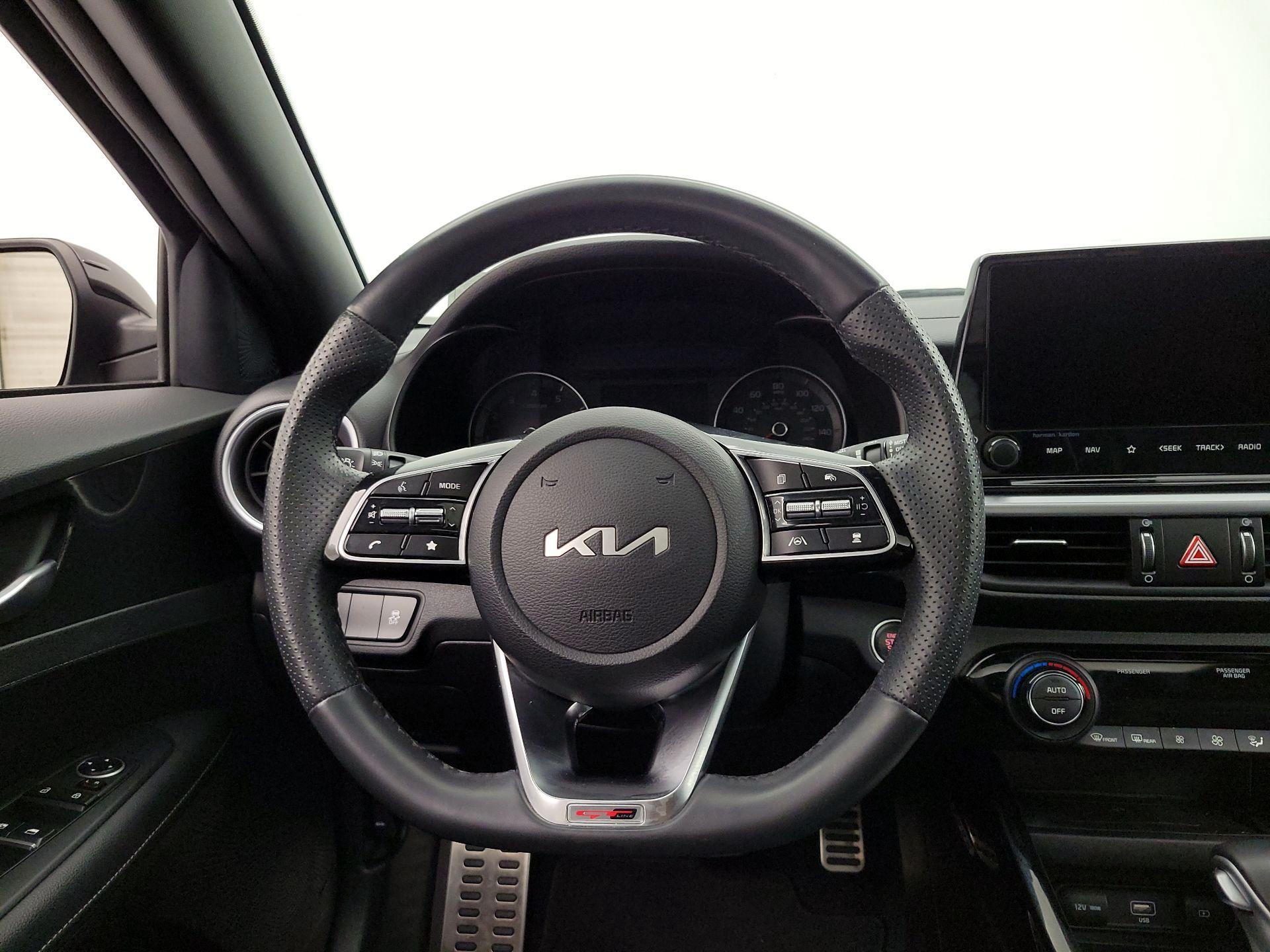 Thumbnail: 2023 Kia Forte - 10