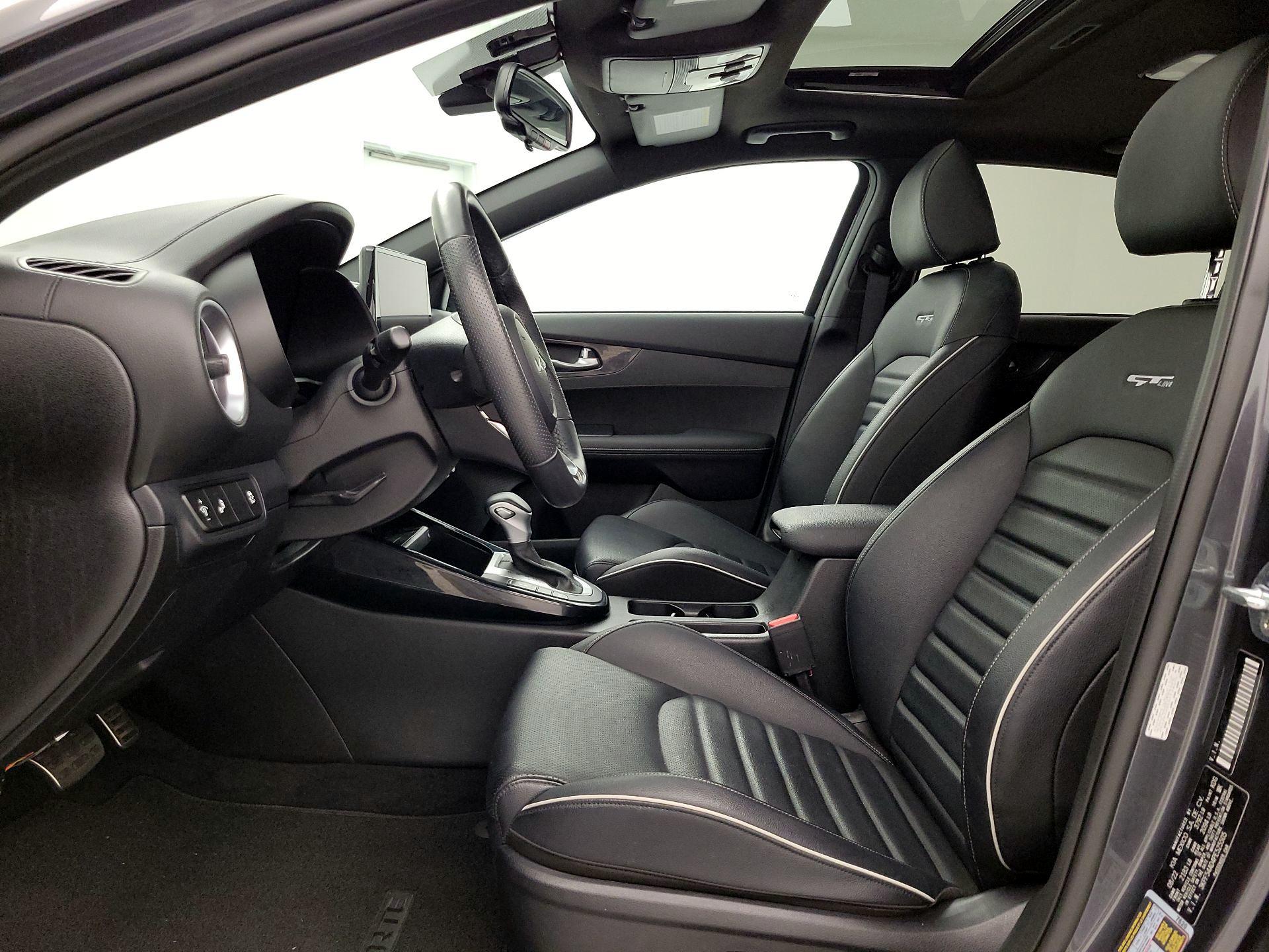 Thumbnail: 2023 Kia Forte - 11