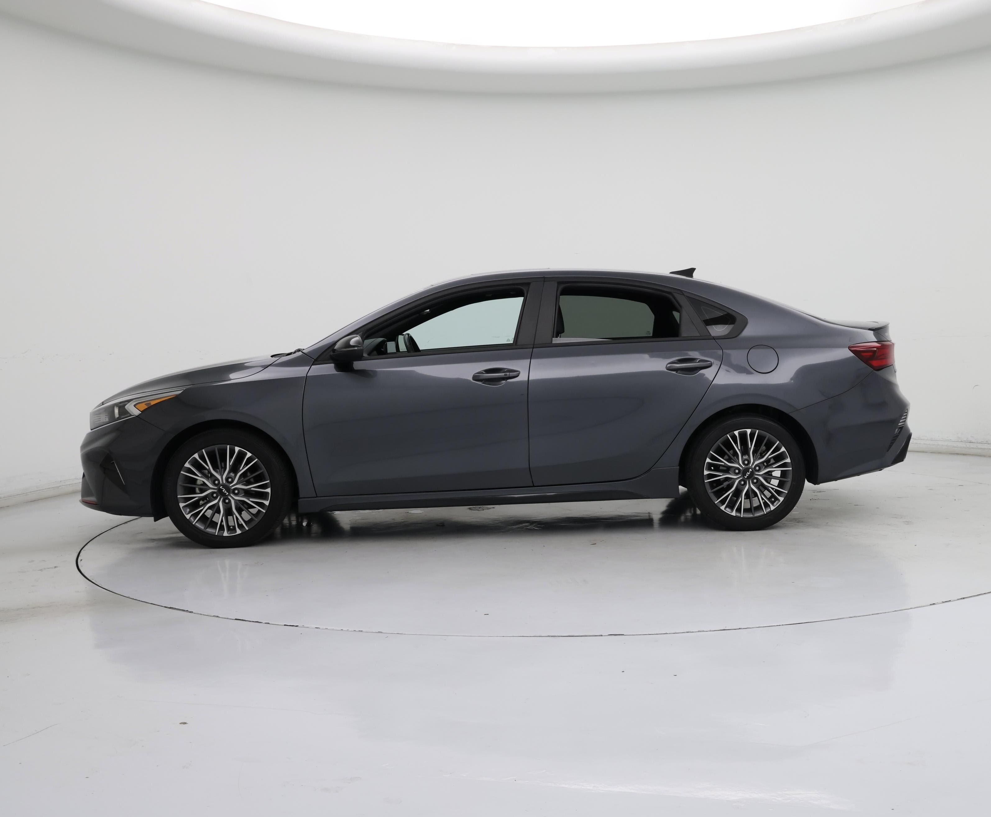 Thumbnail: 2023 Kia Forte - 3