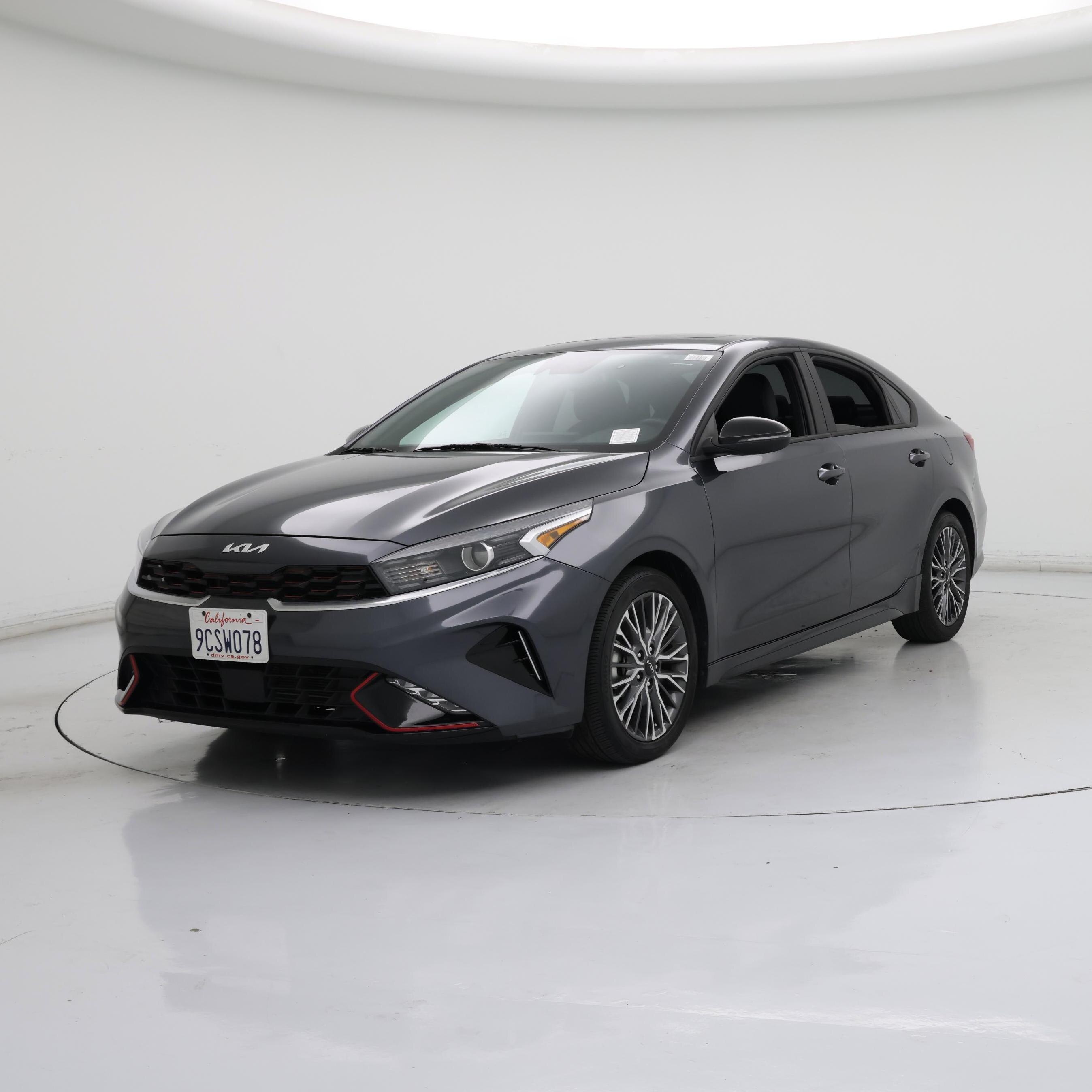 Thumbnail: 2023 Kia Forte - 4