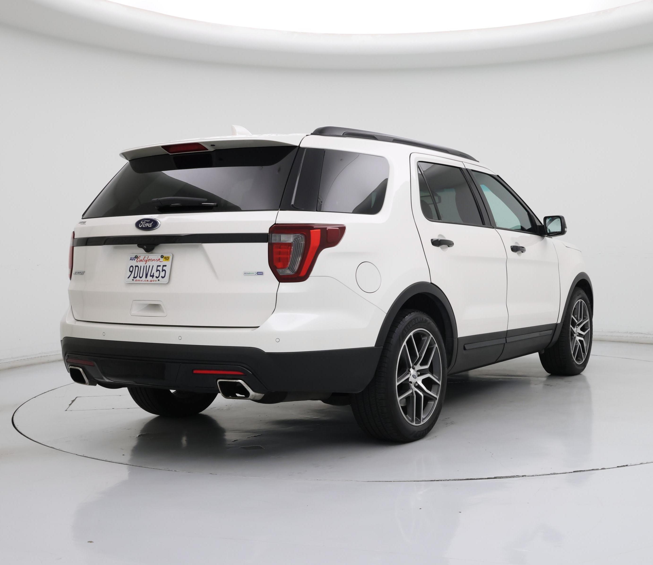 Thumbnail: 2017 Ford Explorer - 8