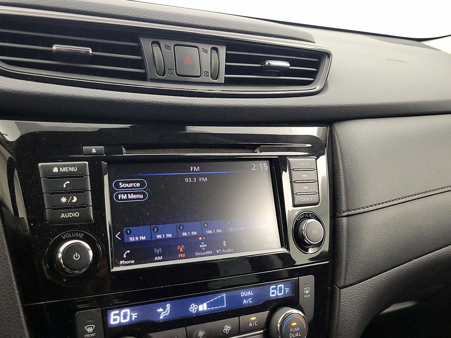 Thumbnail: 2019 Nissan Rogue - 15