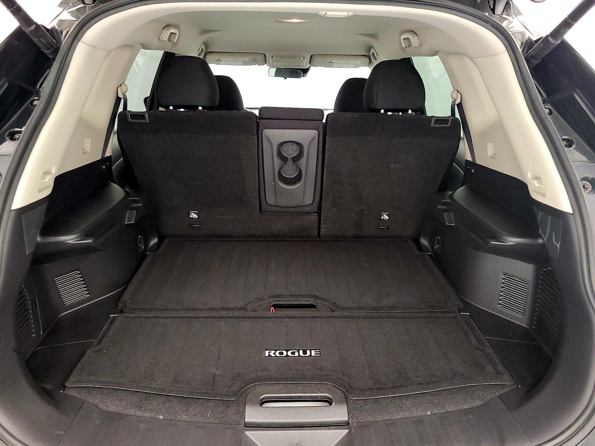 Thumbnail: 2019 Nissan Rogue - 20
