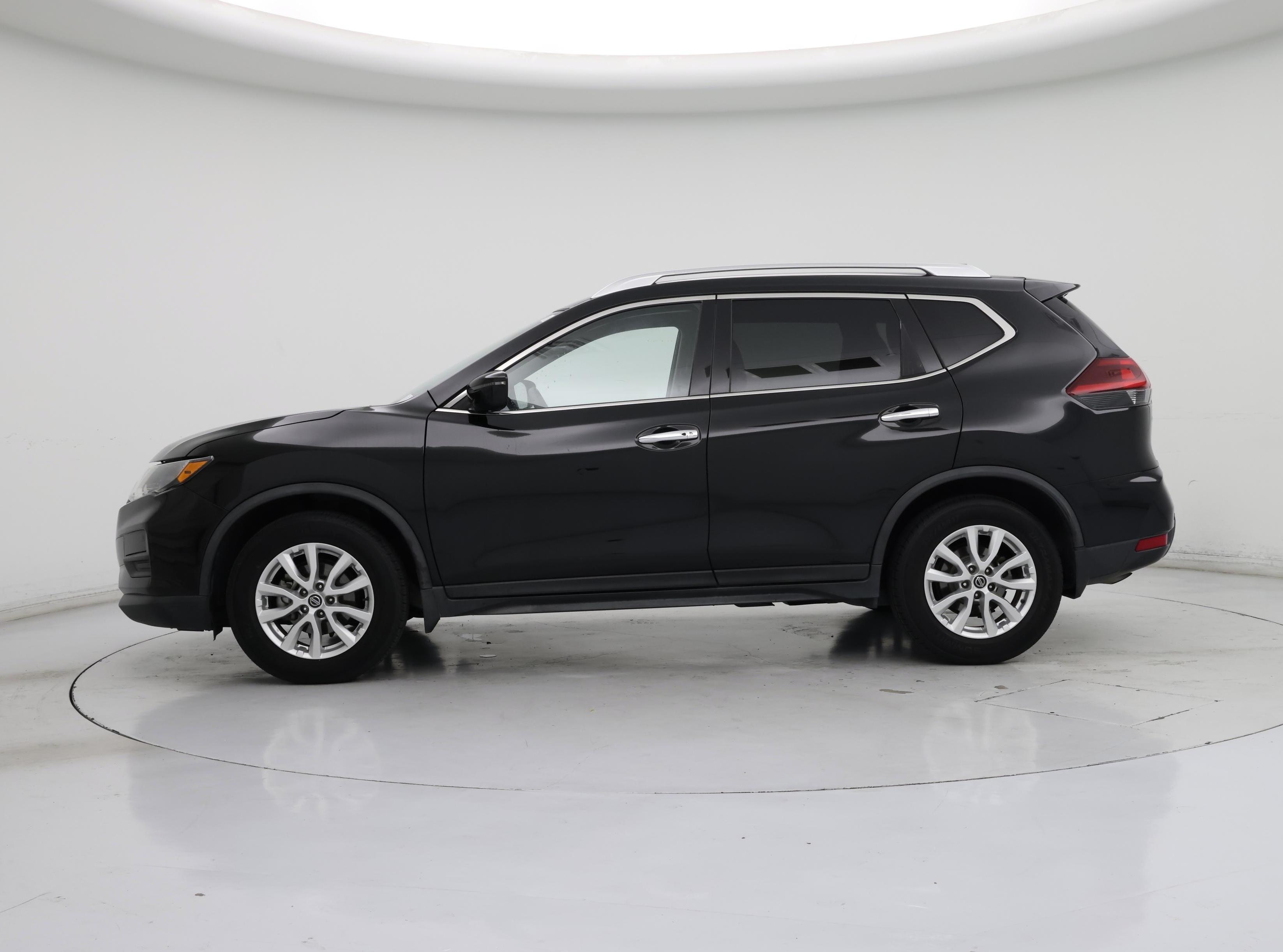 Thumbnail: 2019 Nissan Rogue - 3
