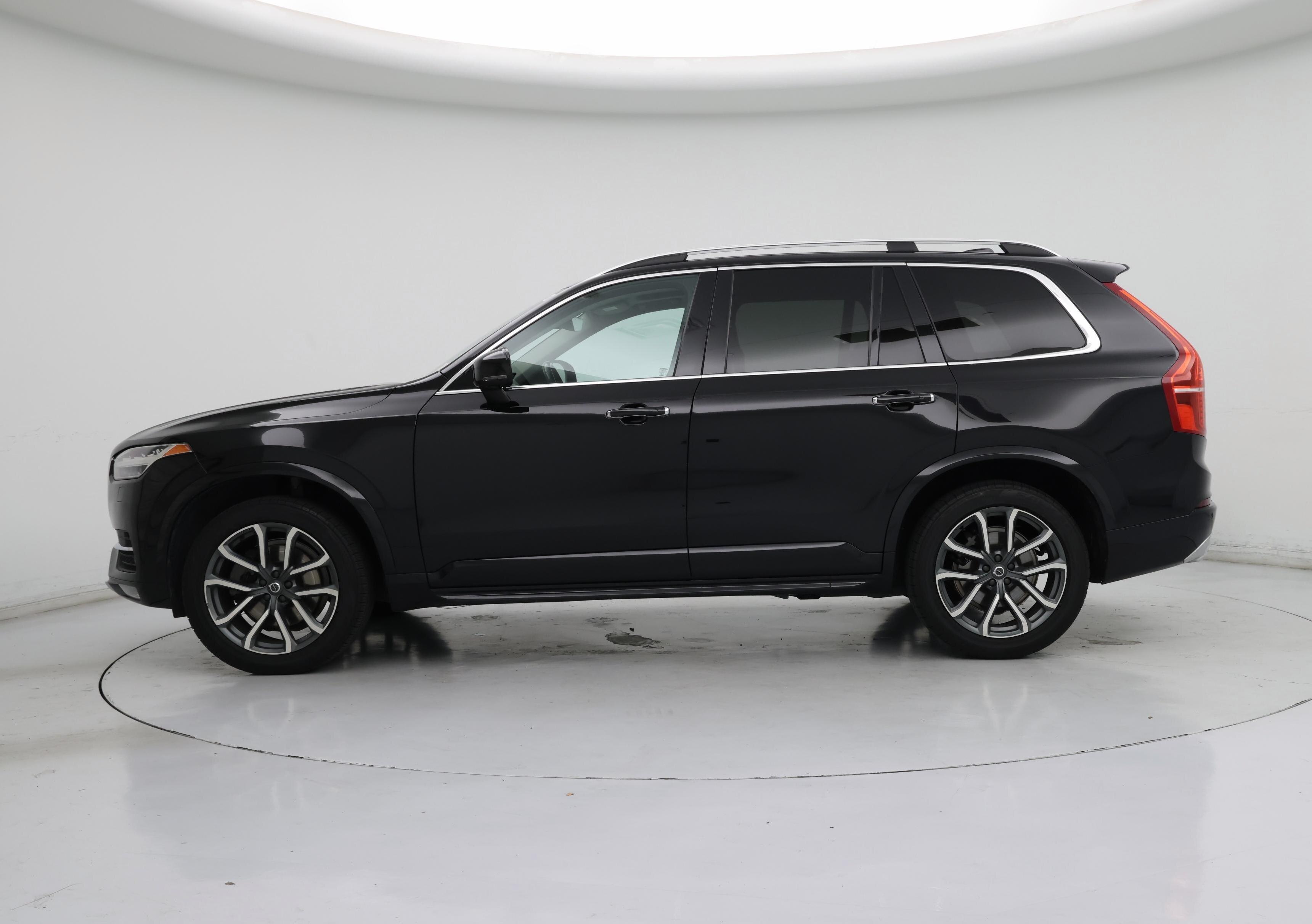 Thumbnail: 2017 Volvo XC90 - 3