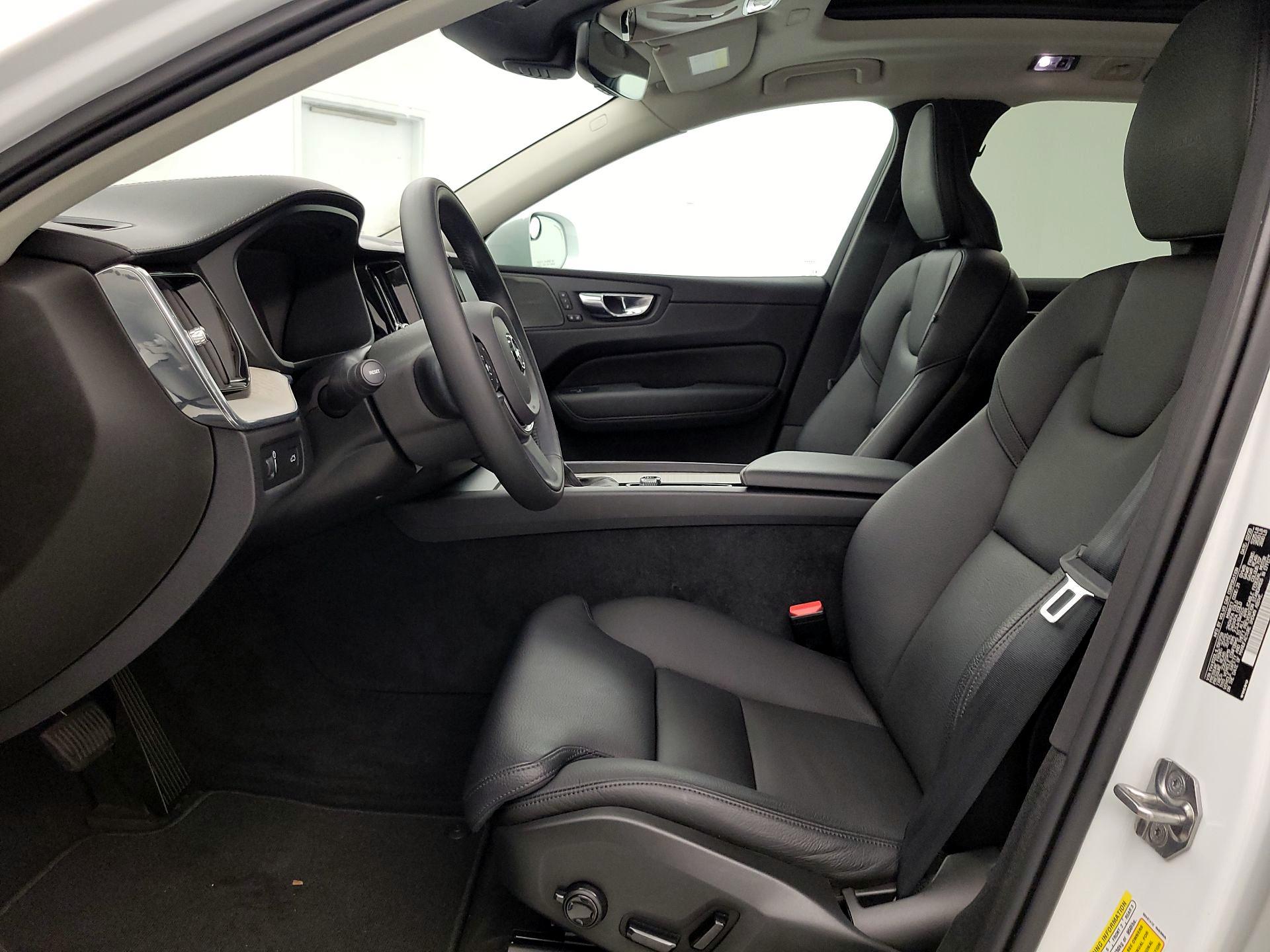Thumbnail: 2020 Volvo XC60 - 20