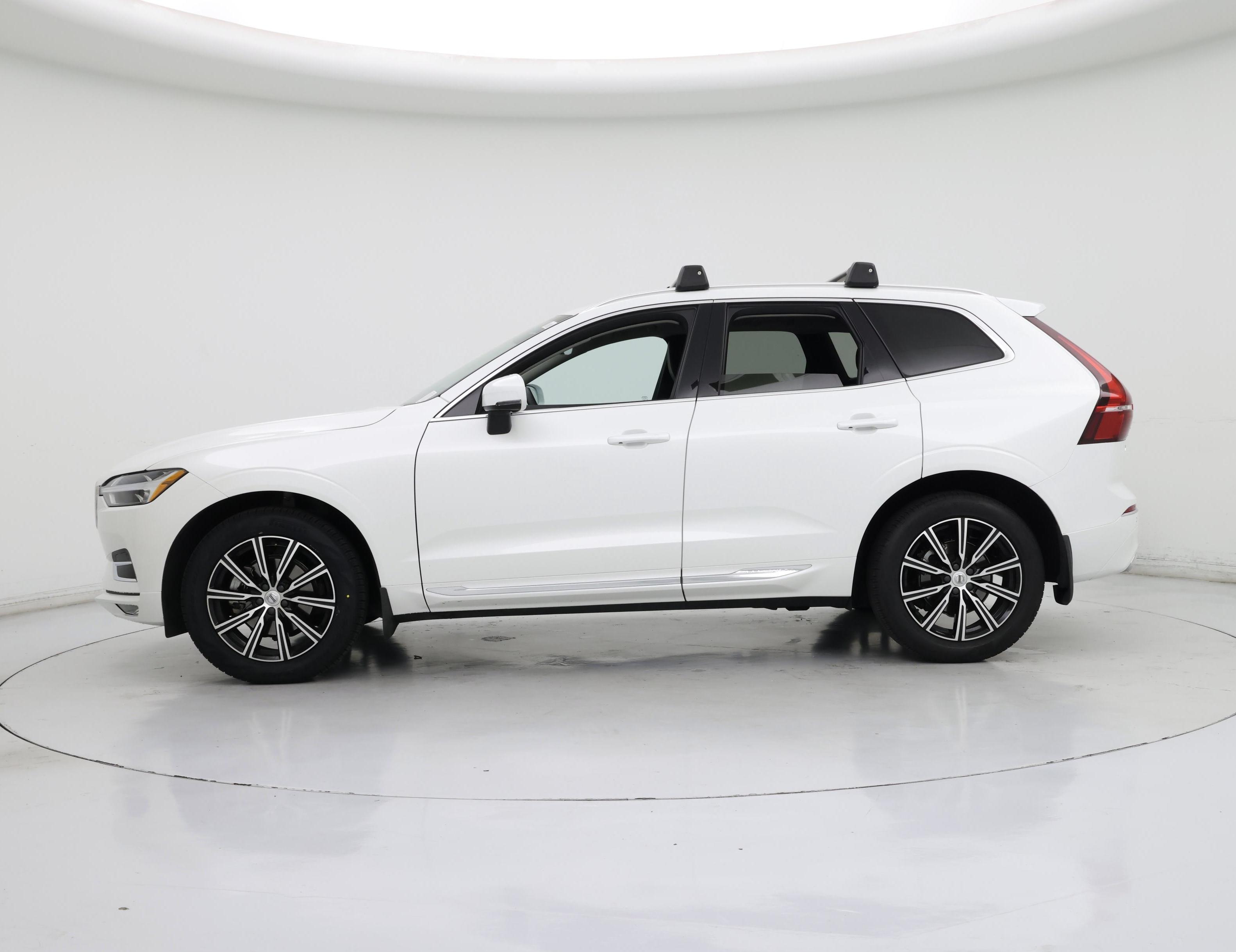 Thumbnail: 2020 Volvo XC60 - 3