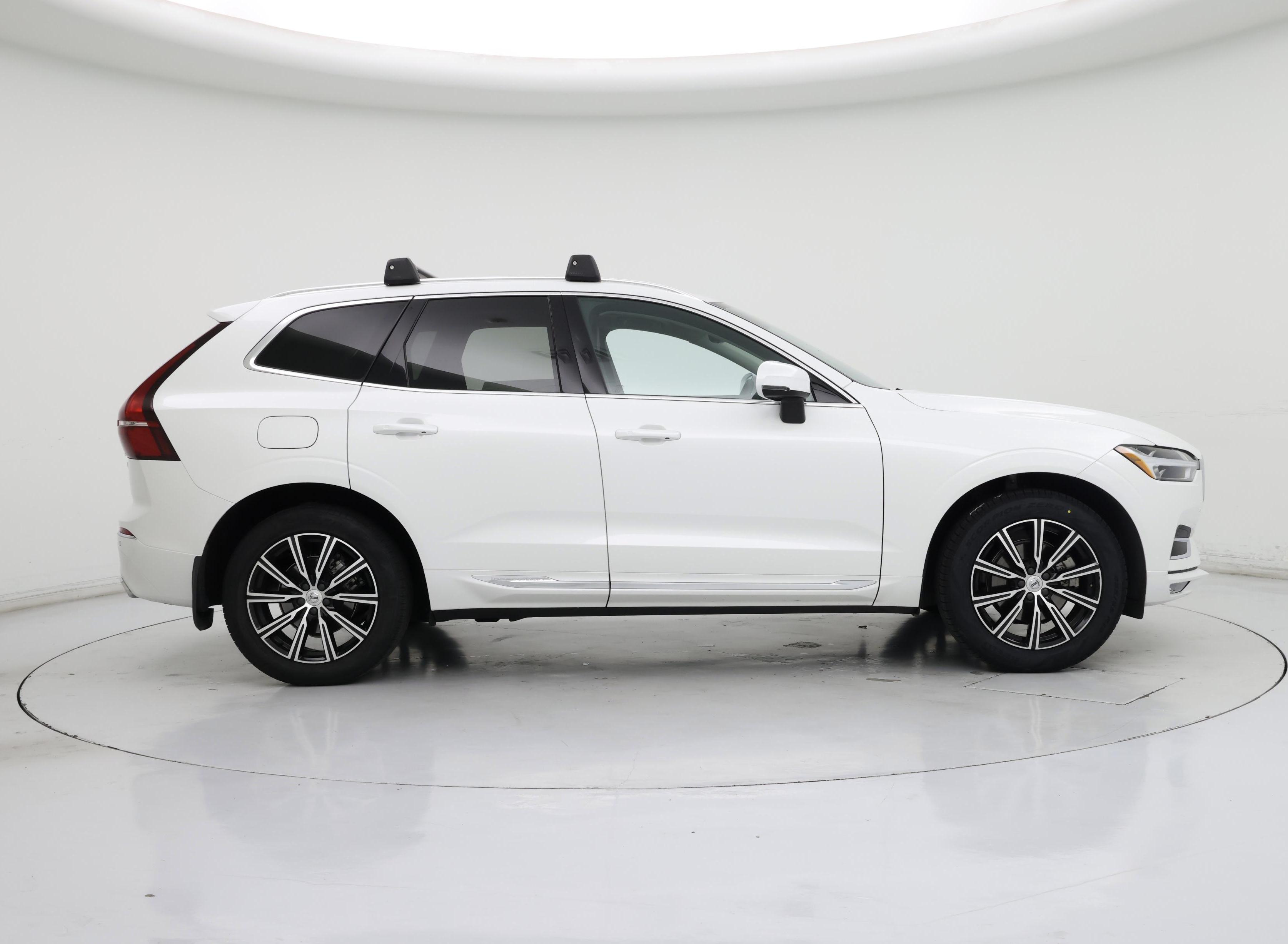 Thumbnail: 2020 Volvo XC60 - 7