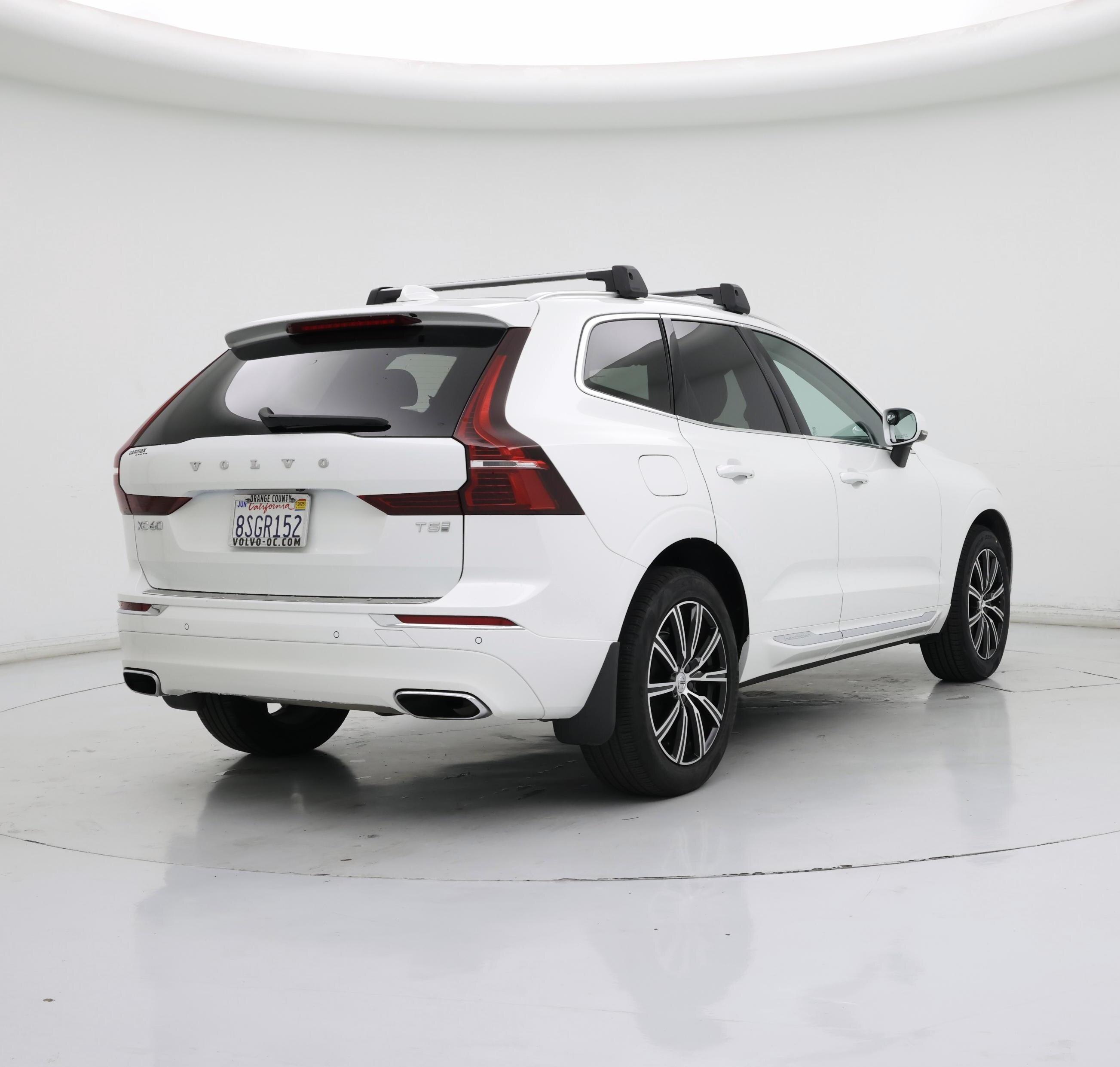 Thumbnail: 2020 Volvo XC60 - 8