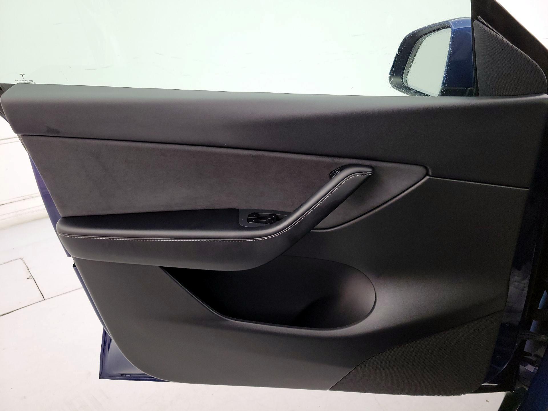Thumbnail: 2021 Tesla Model Y - 12