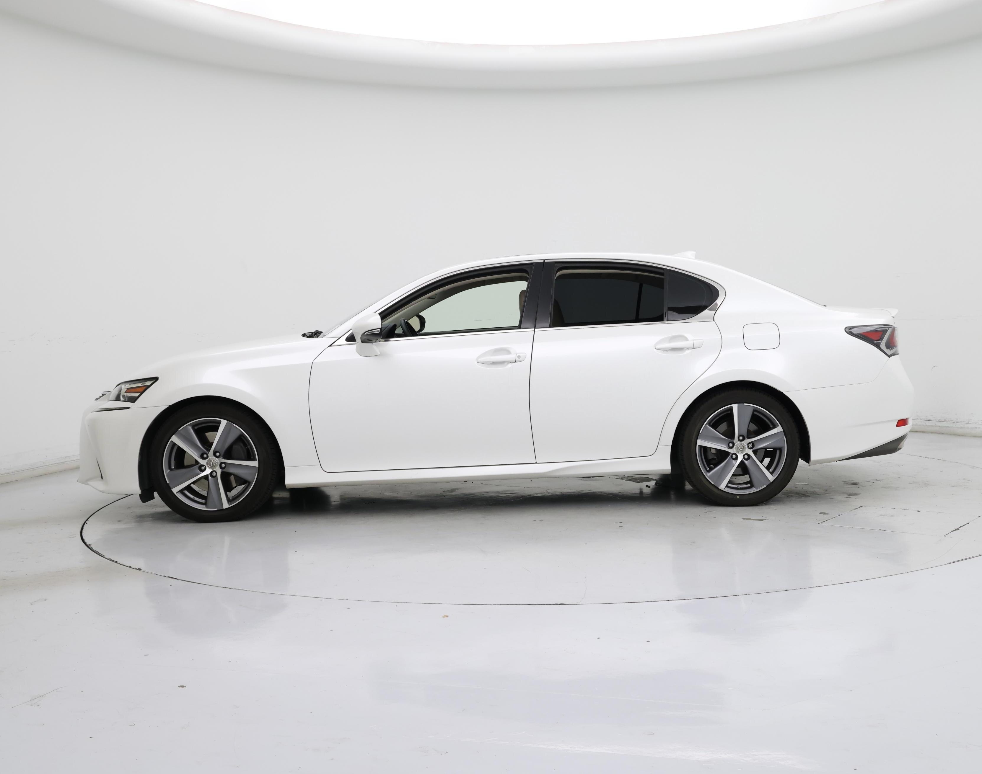 Thumbnail: 2016 Lexus GS - 3