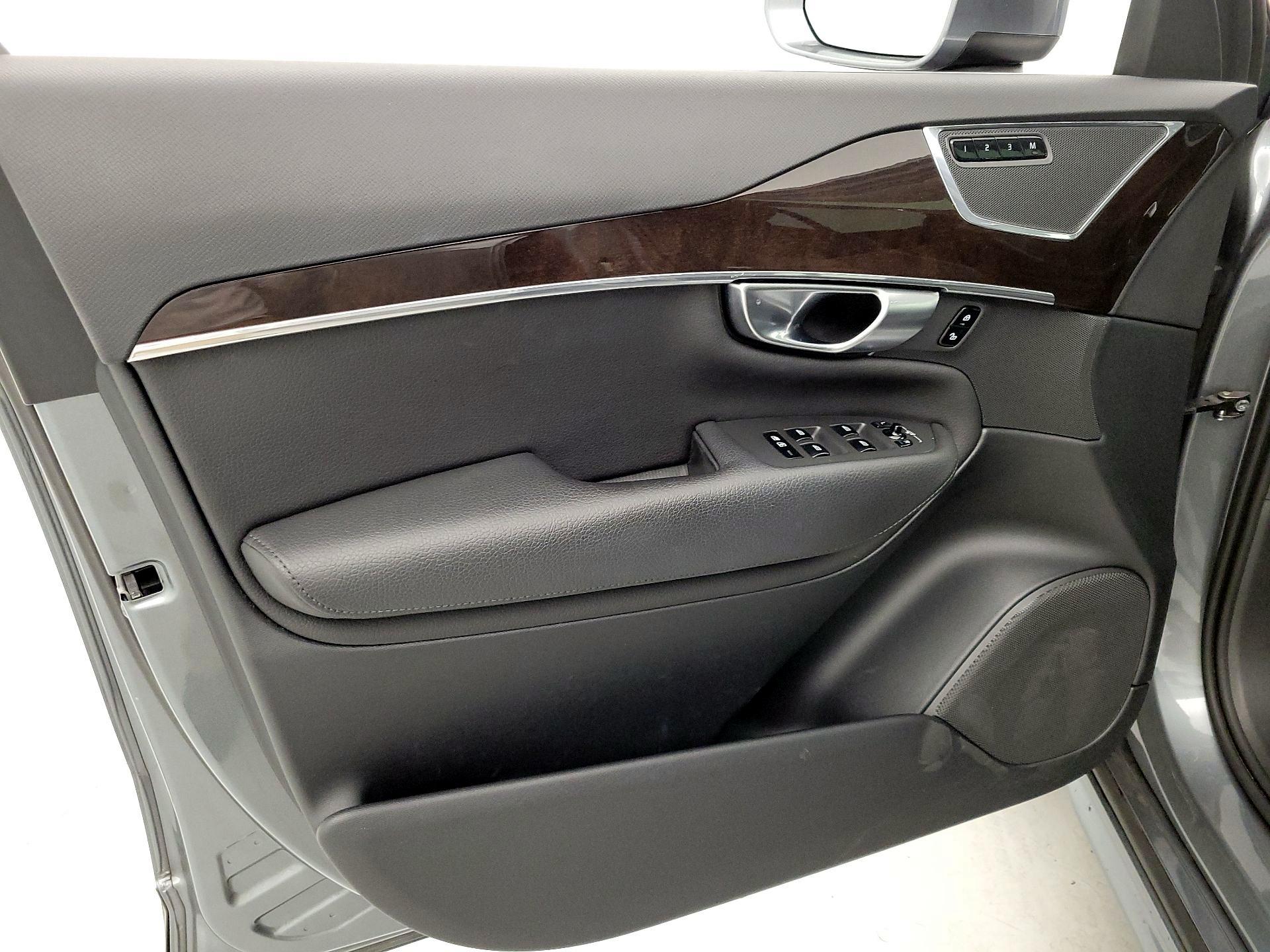 Thumbnail: 2019 Volvo XC90 - 12