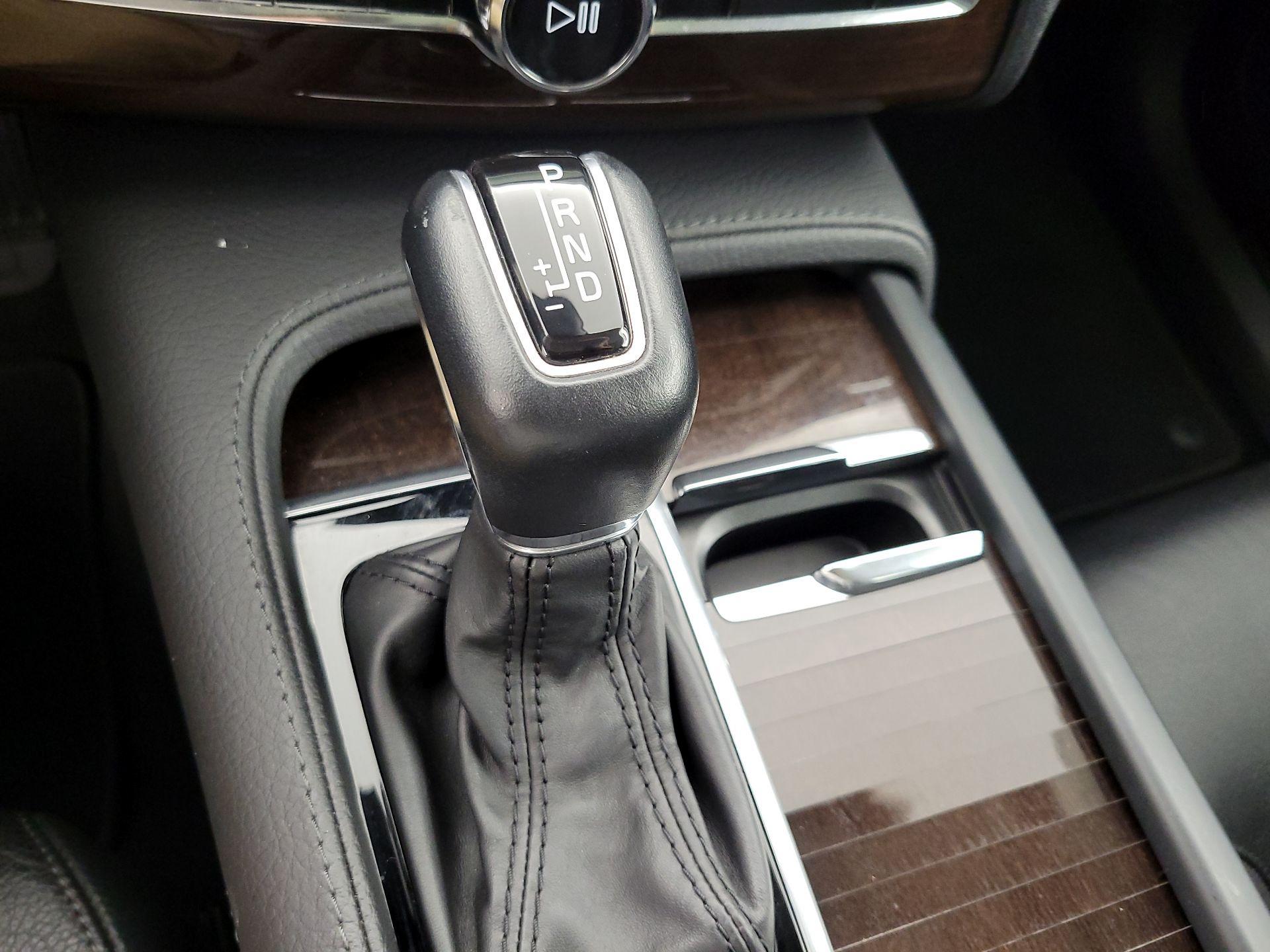 Thumbnail: 2019 Volvo XC90 - 18