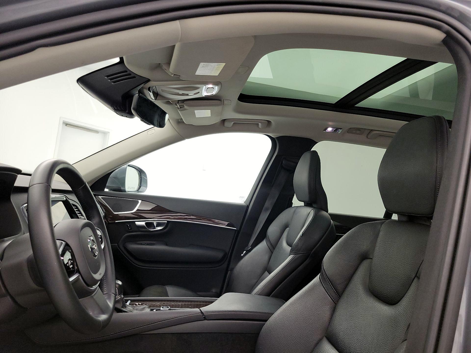Thumbnail: 2019 Volvo XC90 - 20