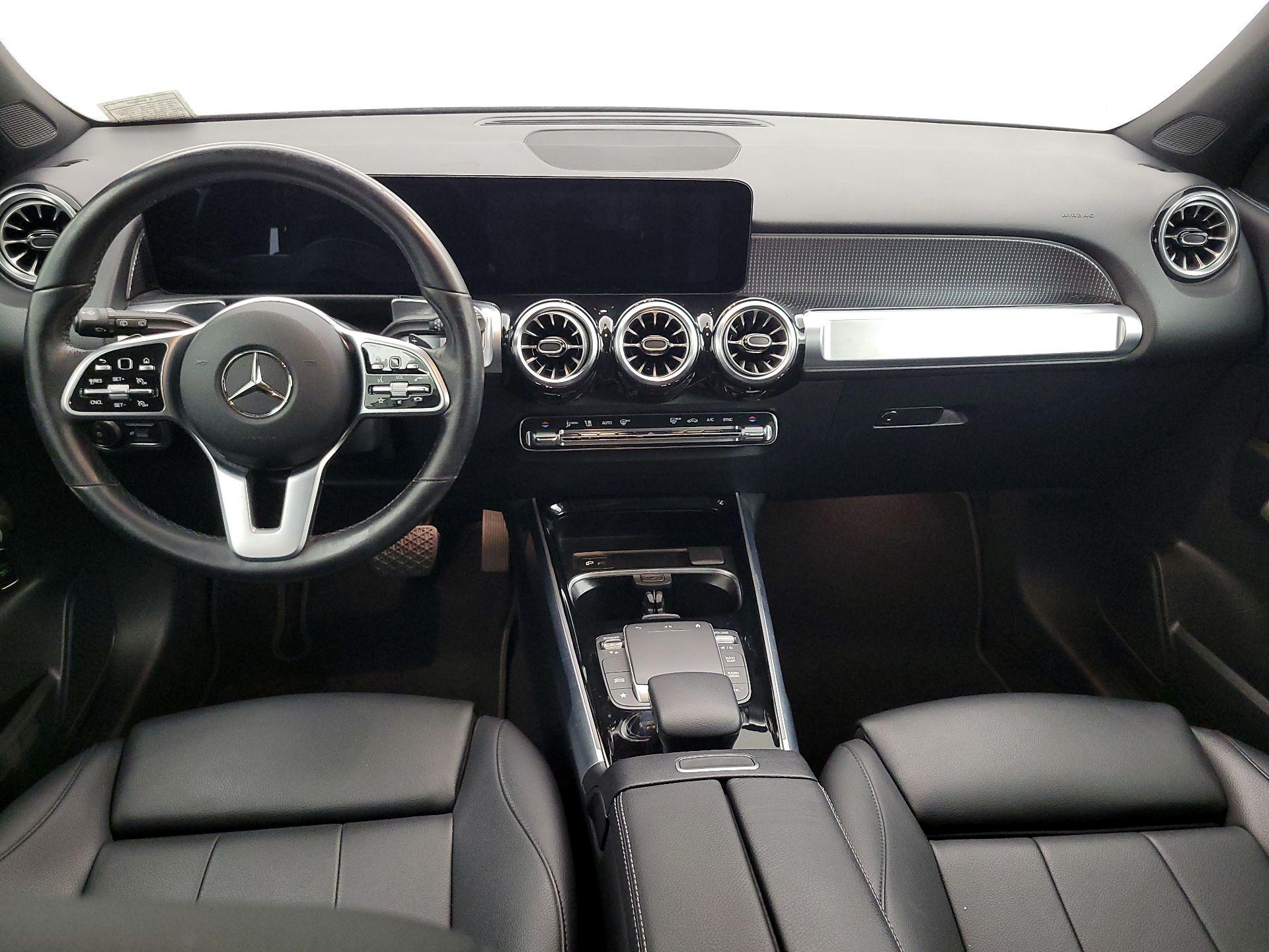 Thumbnail: 2022 Mercedes-Benz GLB - 9