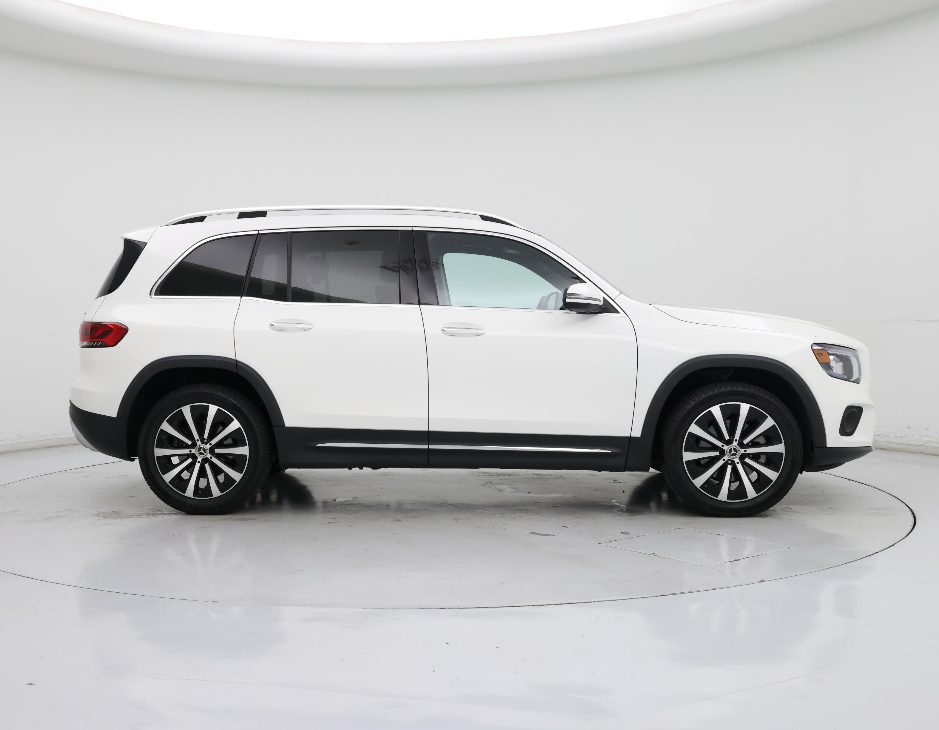 Thumbnail: 2022 Mercedes-Benz GLB - 7