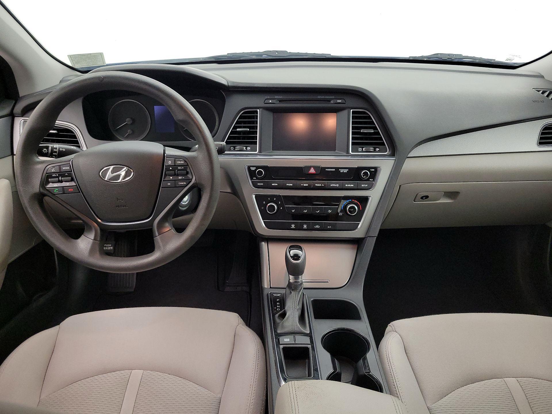 Thumbnail: 2017 Hyundai Sonata - 9