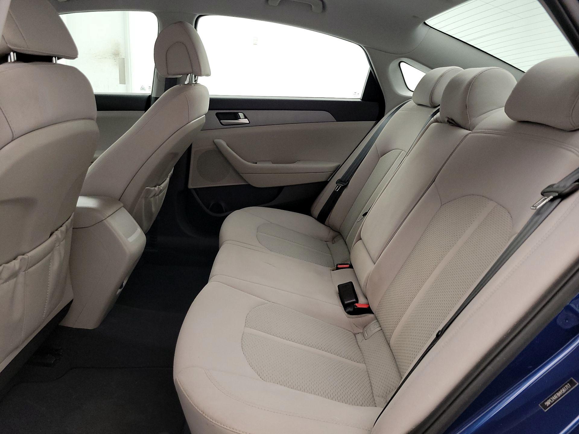 Thumbnail: 2017 Hyundai Sonata - 19