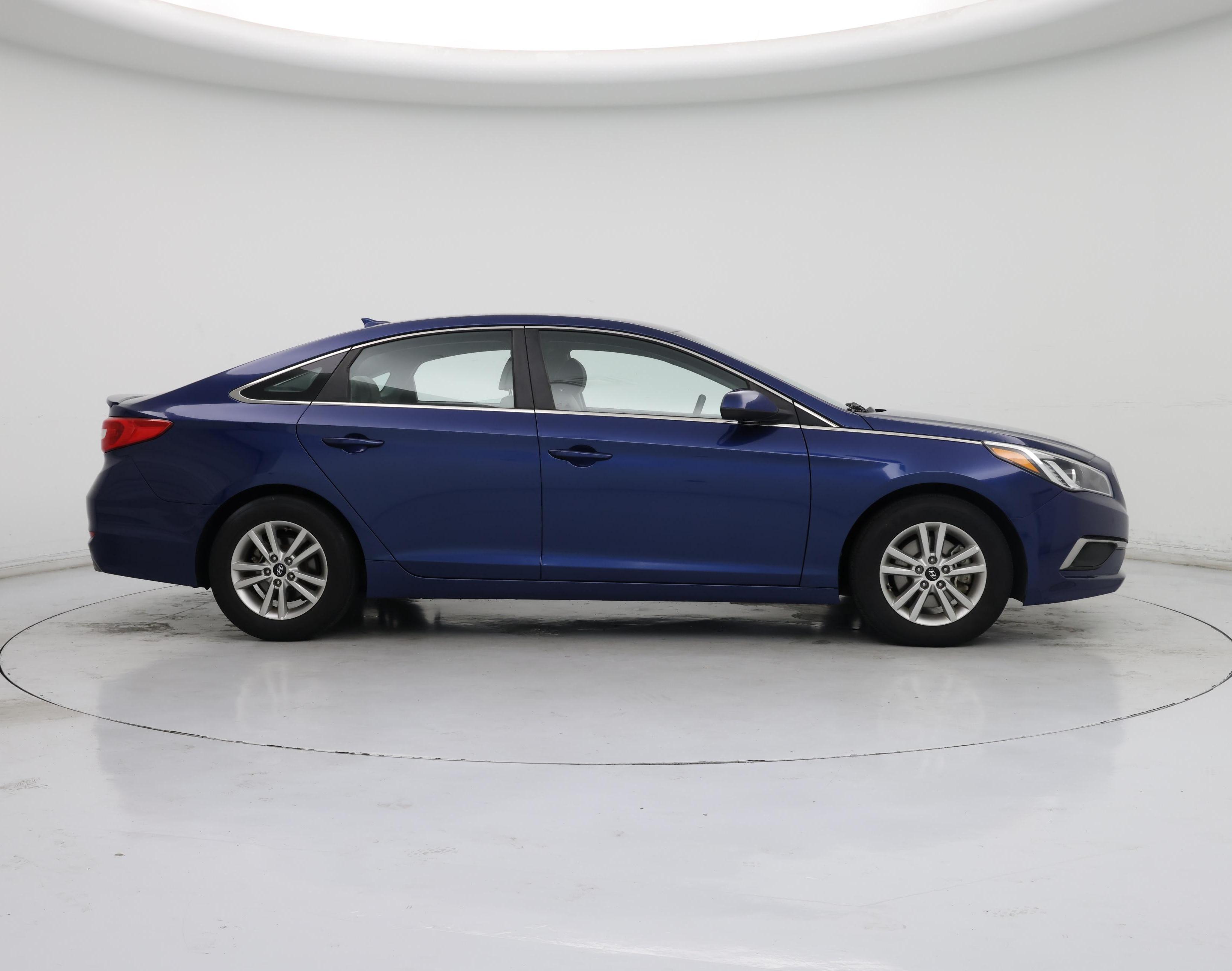 Thumbnail: 2017 Hyundai Sonata - 7