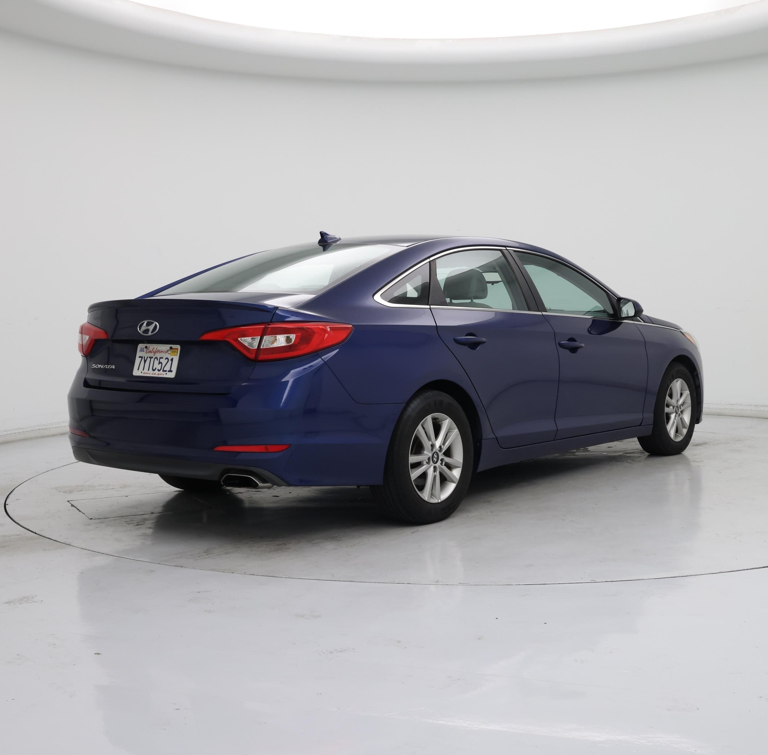Thumbnail: 2017 Hyundai Sonata - 8