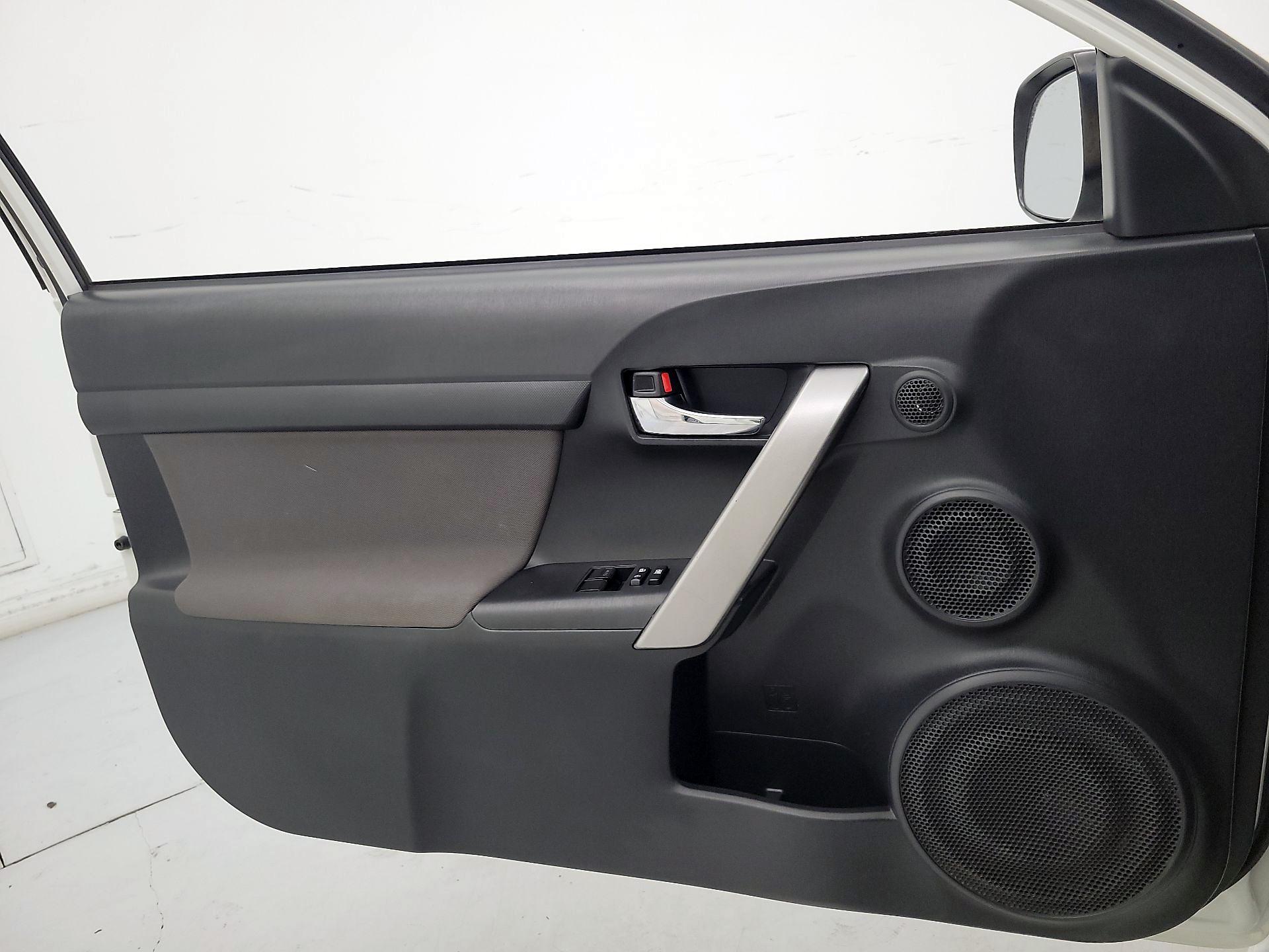 Thumbnail: 2016 Scion tC - 12