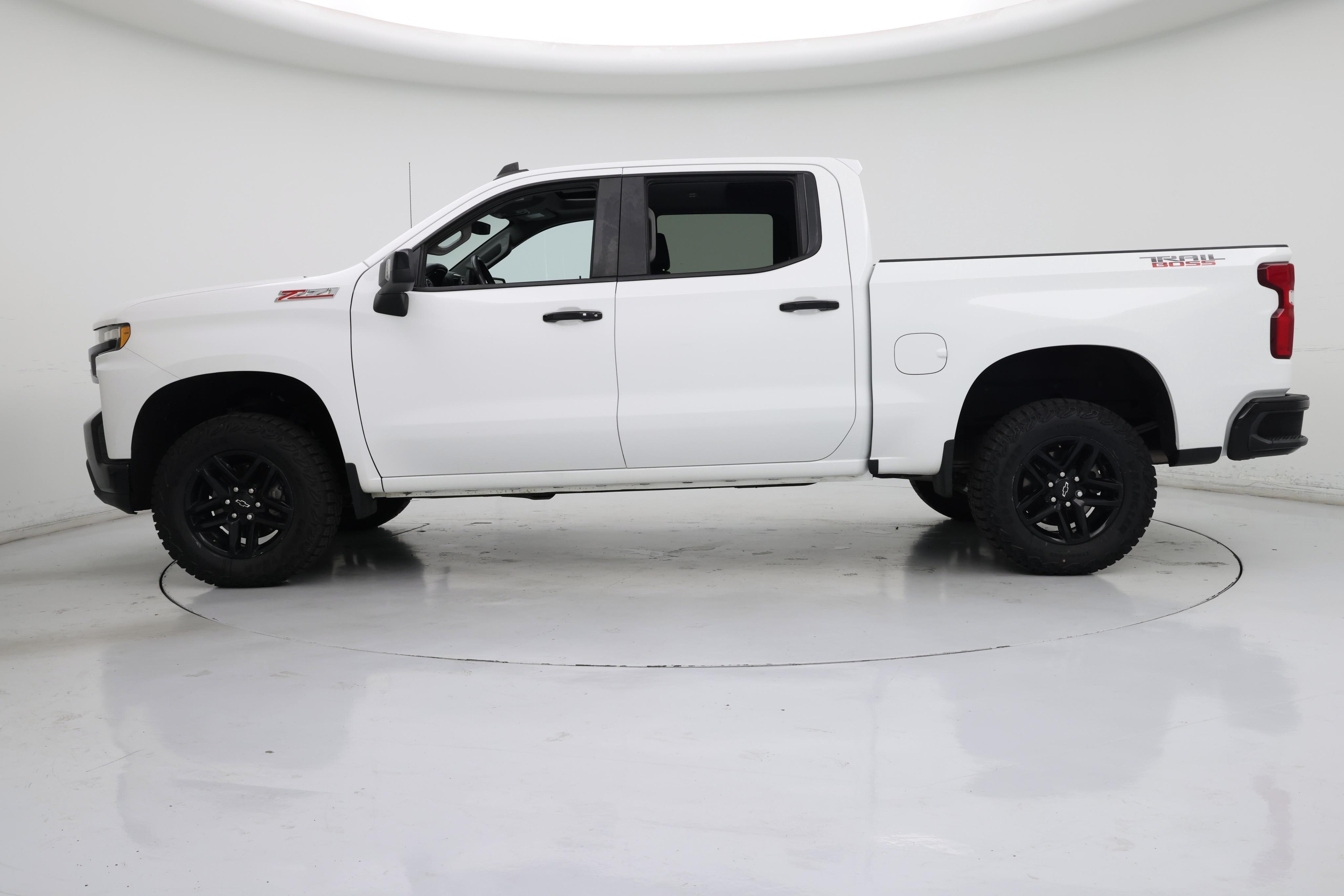 Thumbnail: 2020 Chevrolet Silverado 1500 - 3