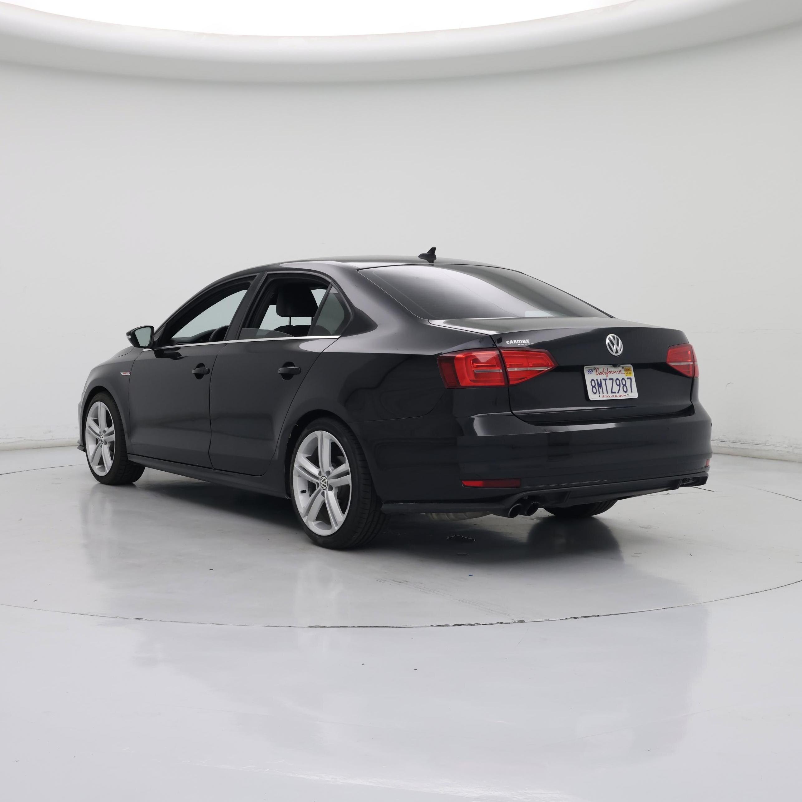 Thumbnail: 2016 Volkswagen Jetta - 2
