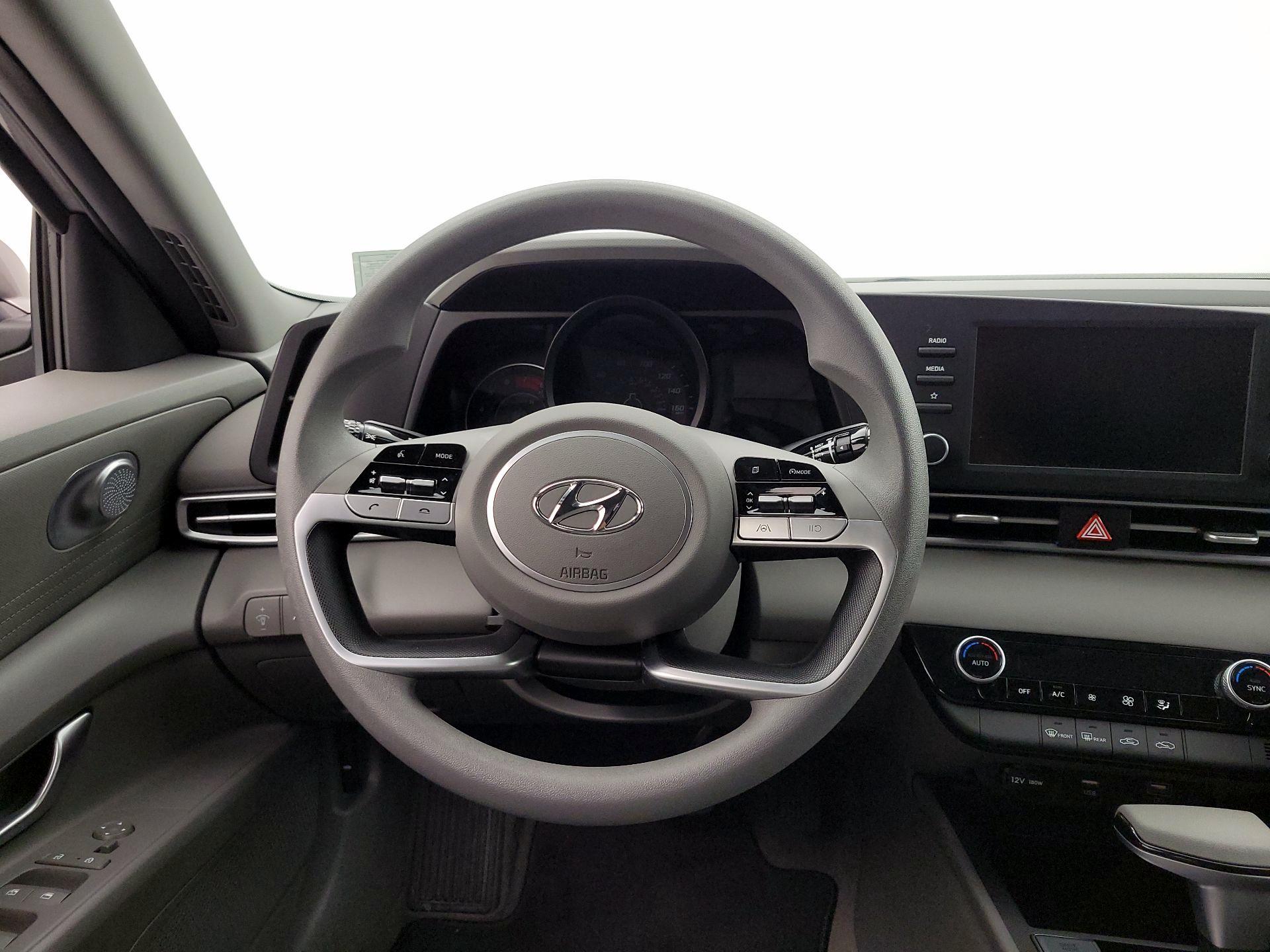 Thumbnail: 2023 Hyundai Elantra - 10