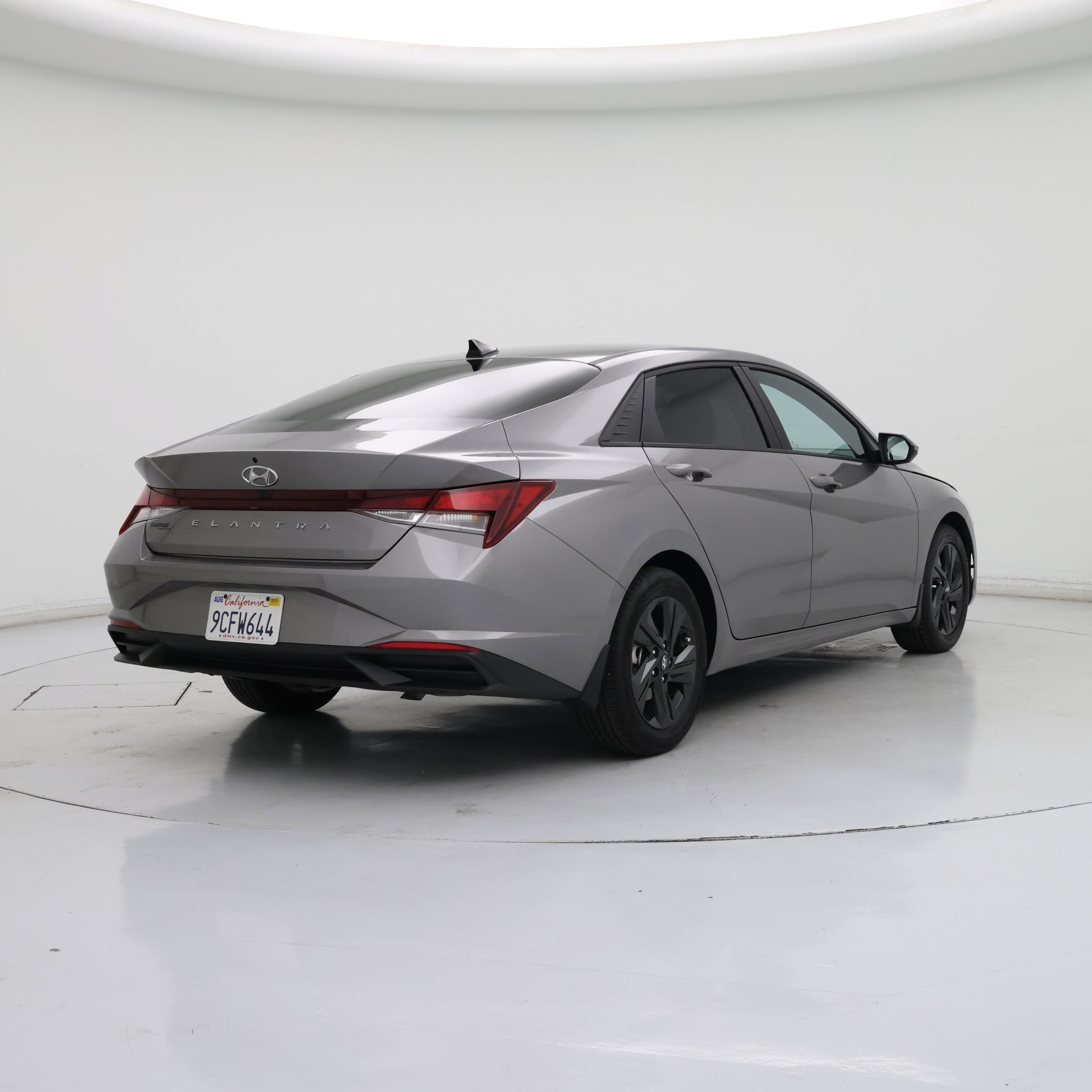 Thumbnail: 2023 Hyundai Elantra - 8