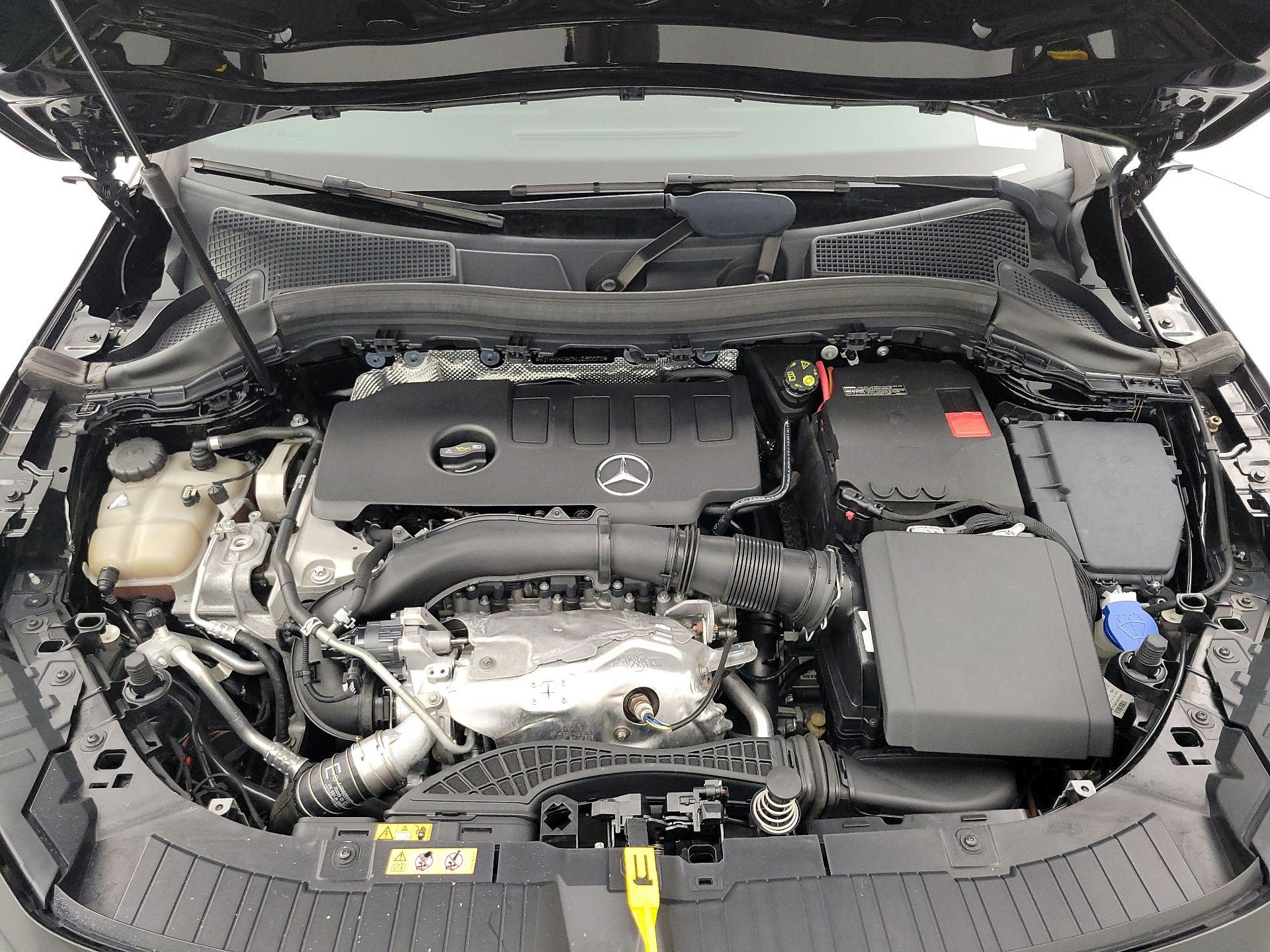 Thumbnail: 2021 Mercedes-Benz GLA - 20