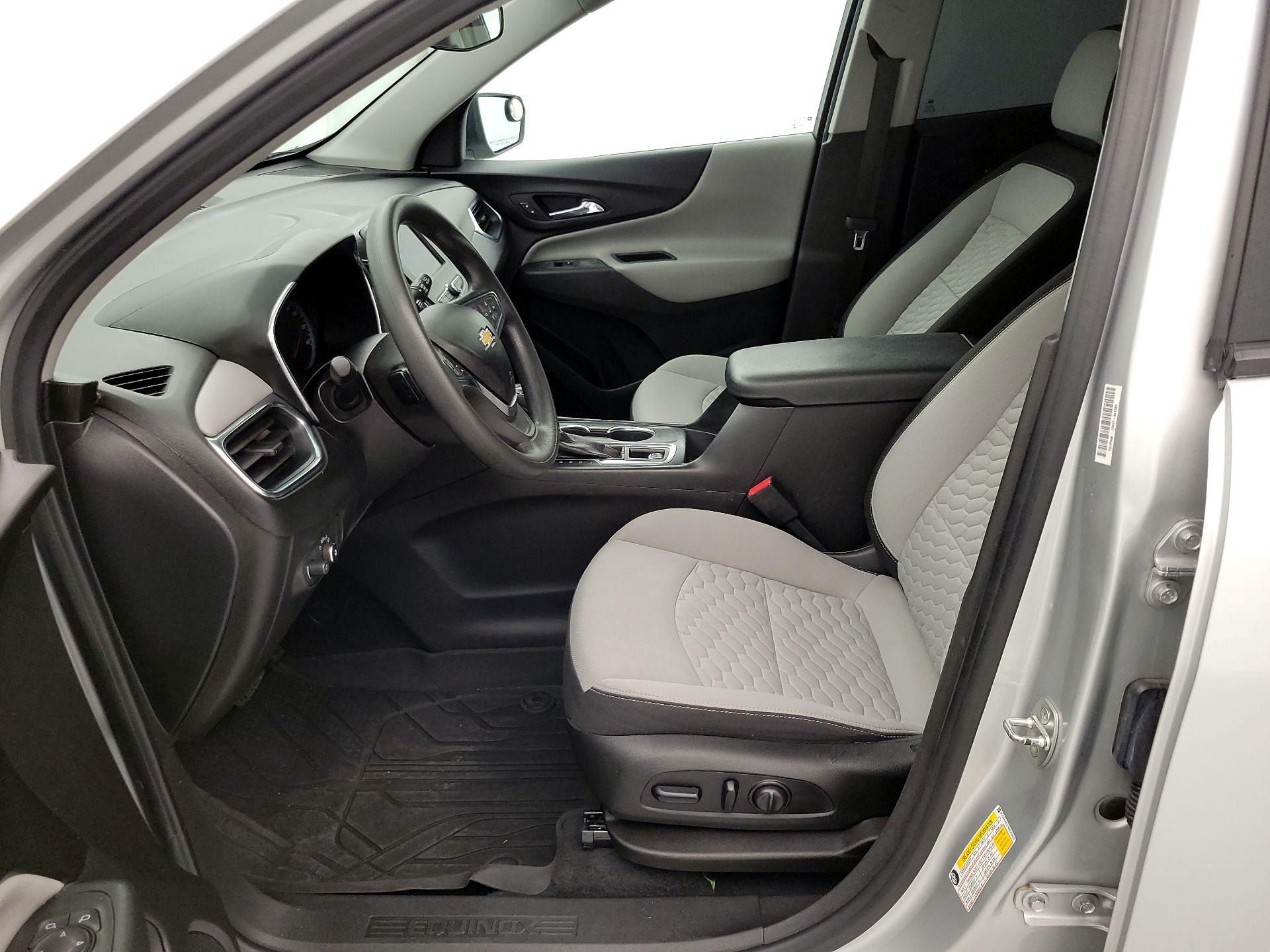Thumbnail: 2021 Chevrolet Equinox - 11
