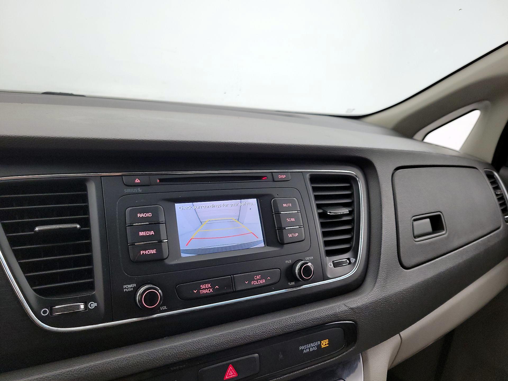 Thumbnail: 2016 Kia Sedona - 14