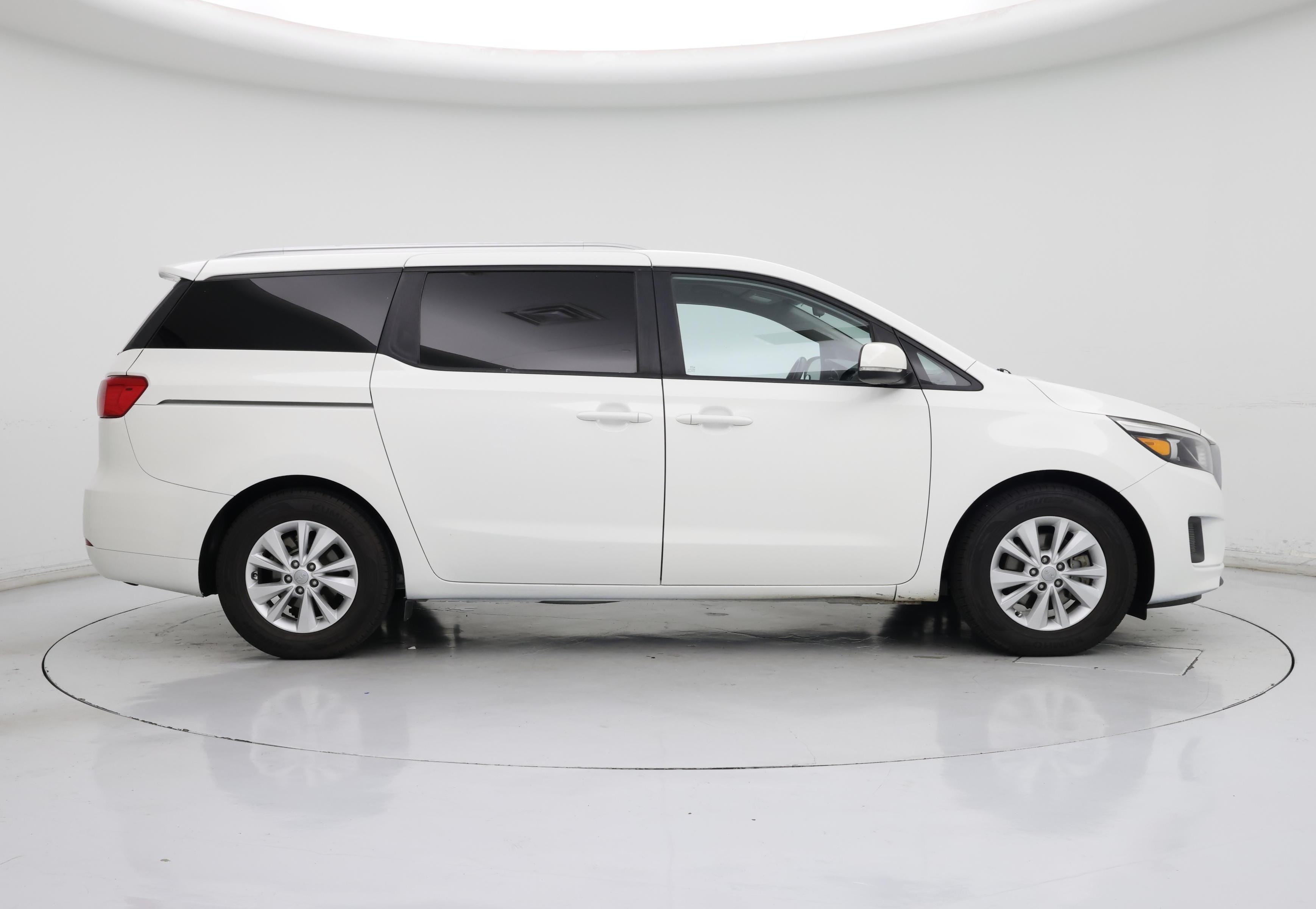 Thumbnail: 2016 Kia Sedona - 7