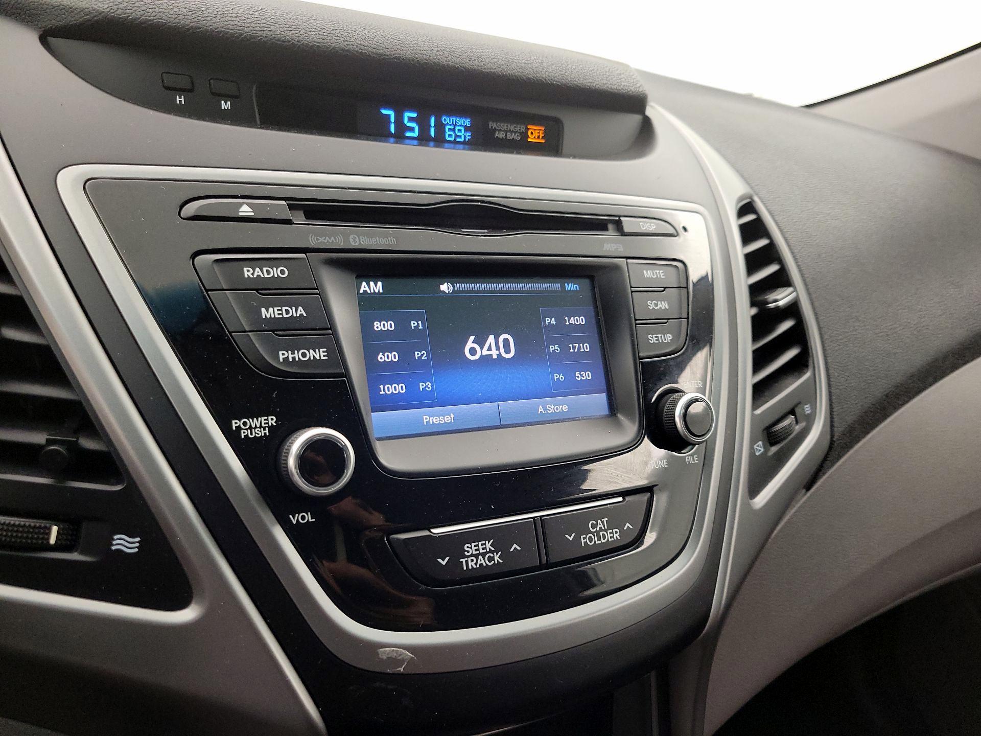 Thumbnail: 2016 Hyundai Elantra - 15