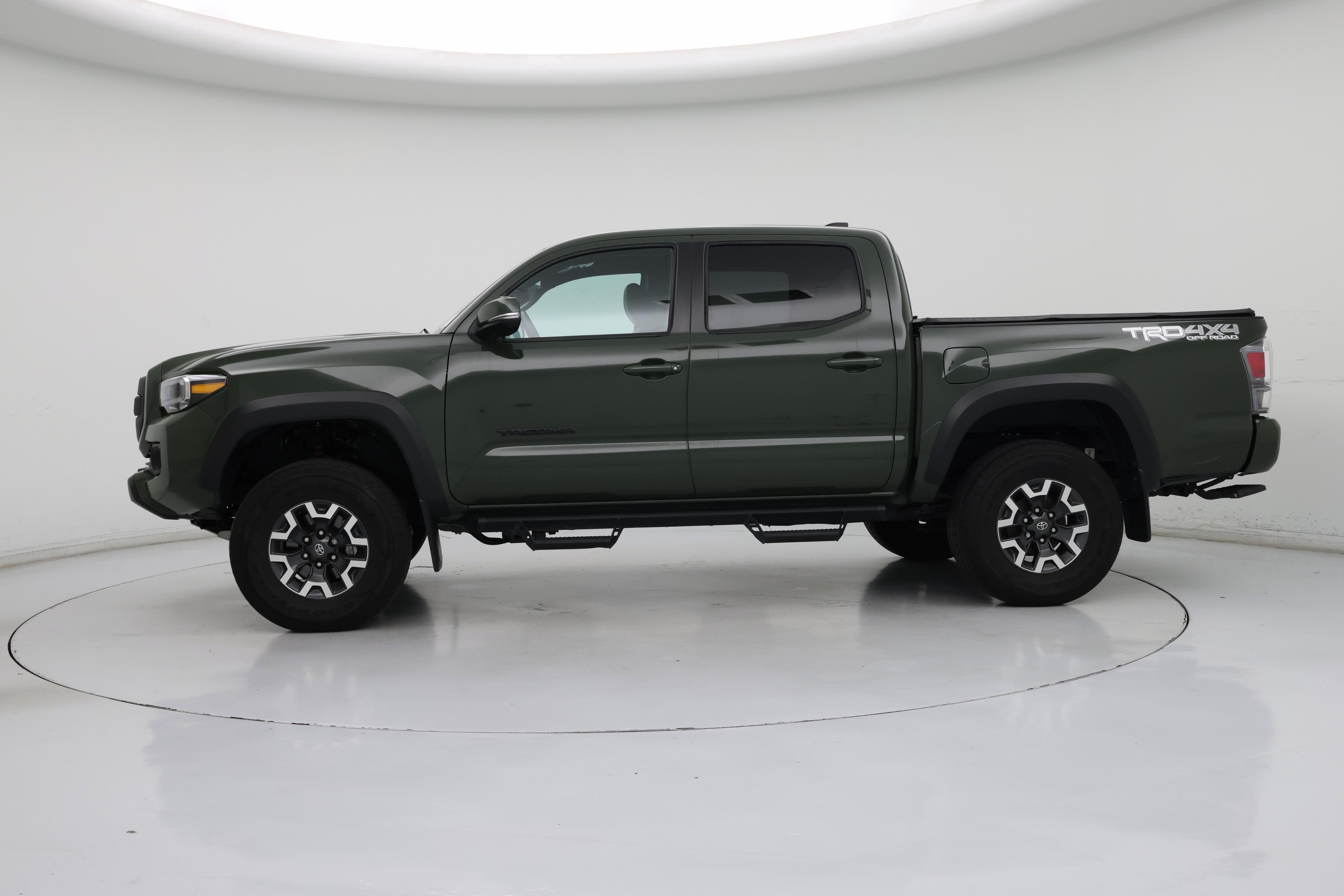 Thumbnail: 2021 Toyota Tacoma - 3