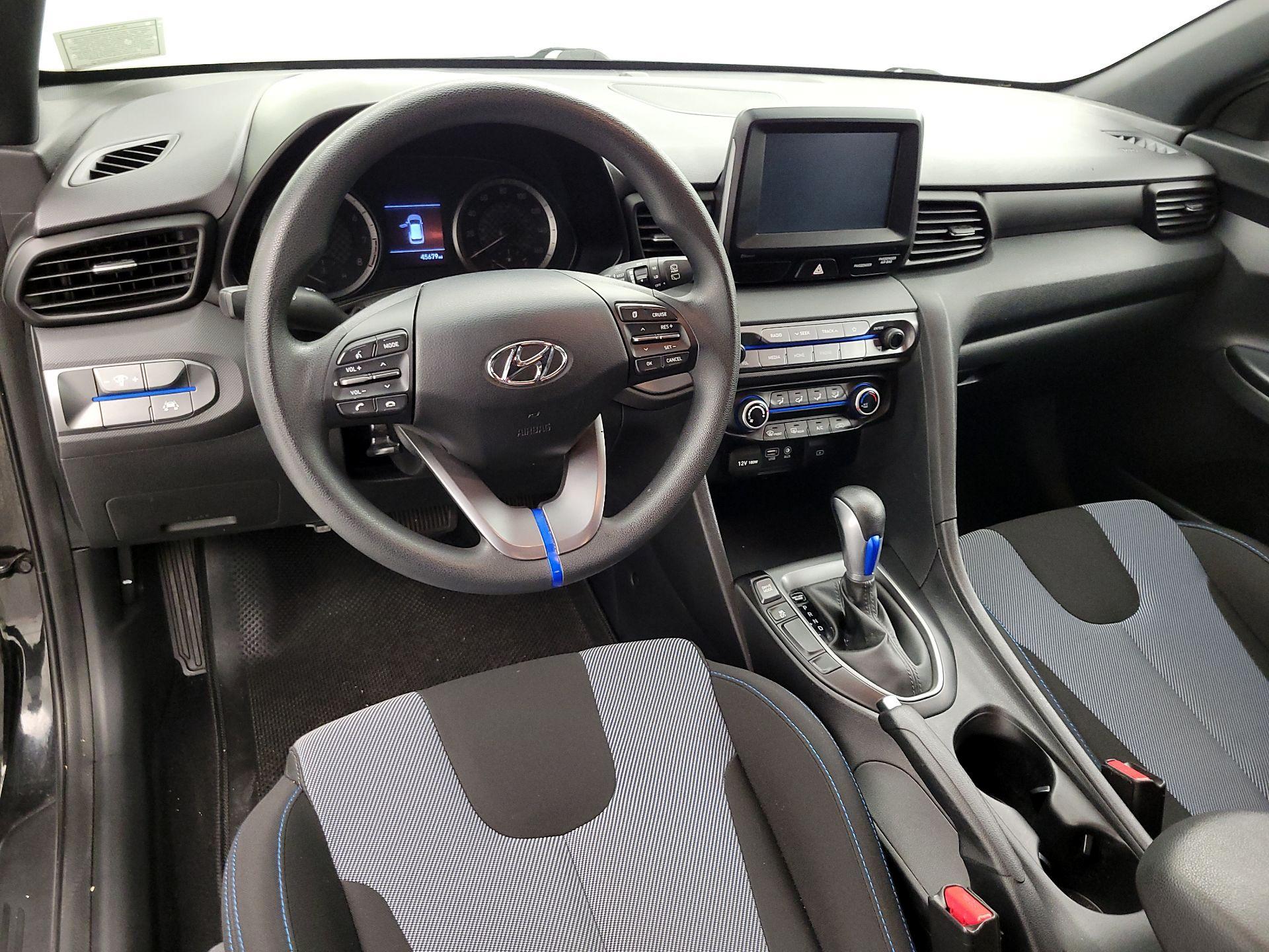 Thumbnail: 2019 Hyundai Veloster - 9