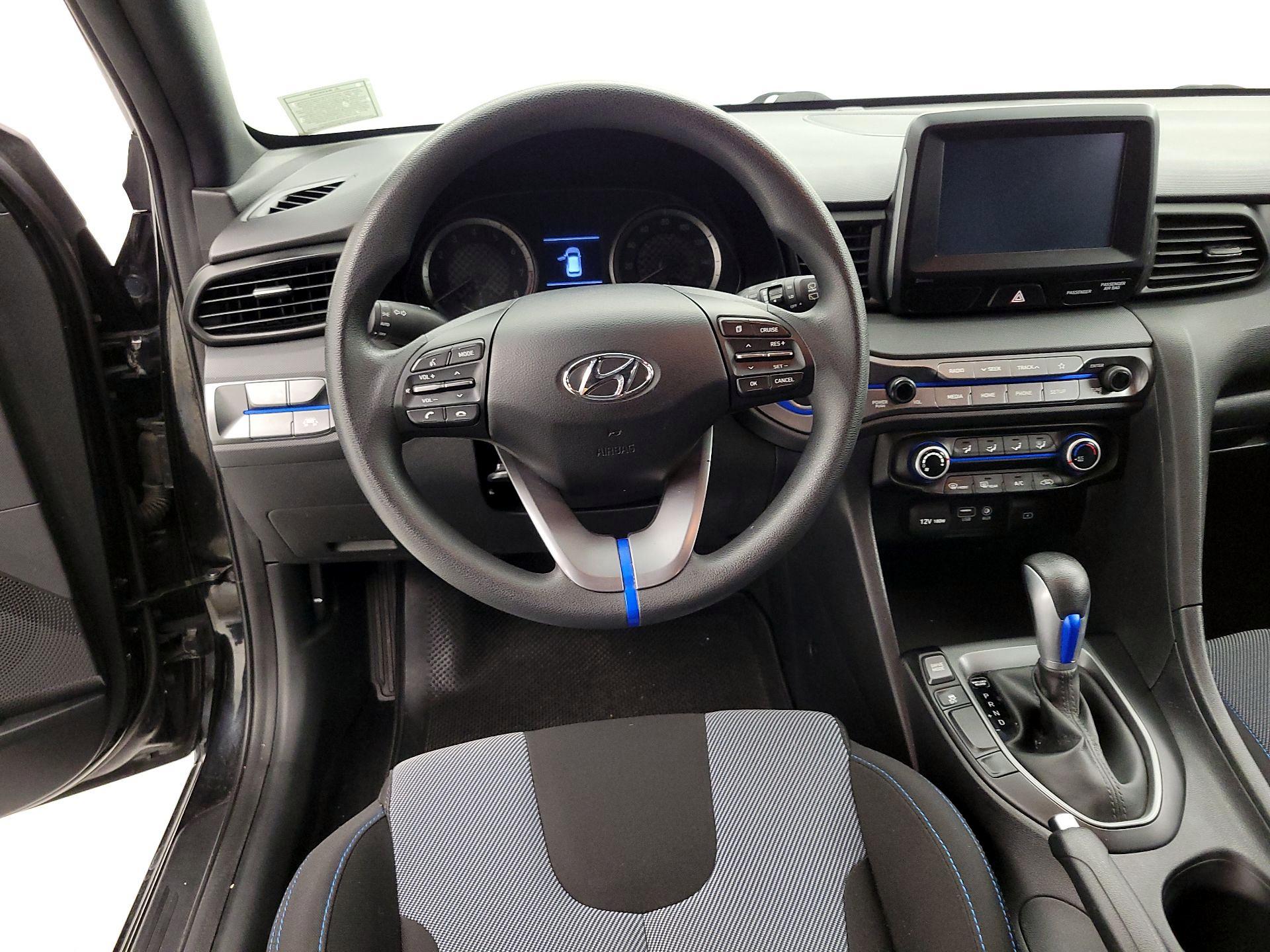 Thumbnail: 2019 Hyundai Veloster - 10