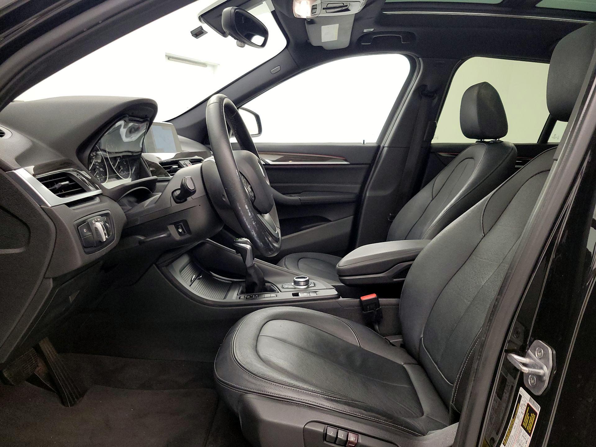 Thumbnail: 2018 BMW X1 - 11