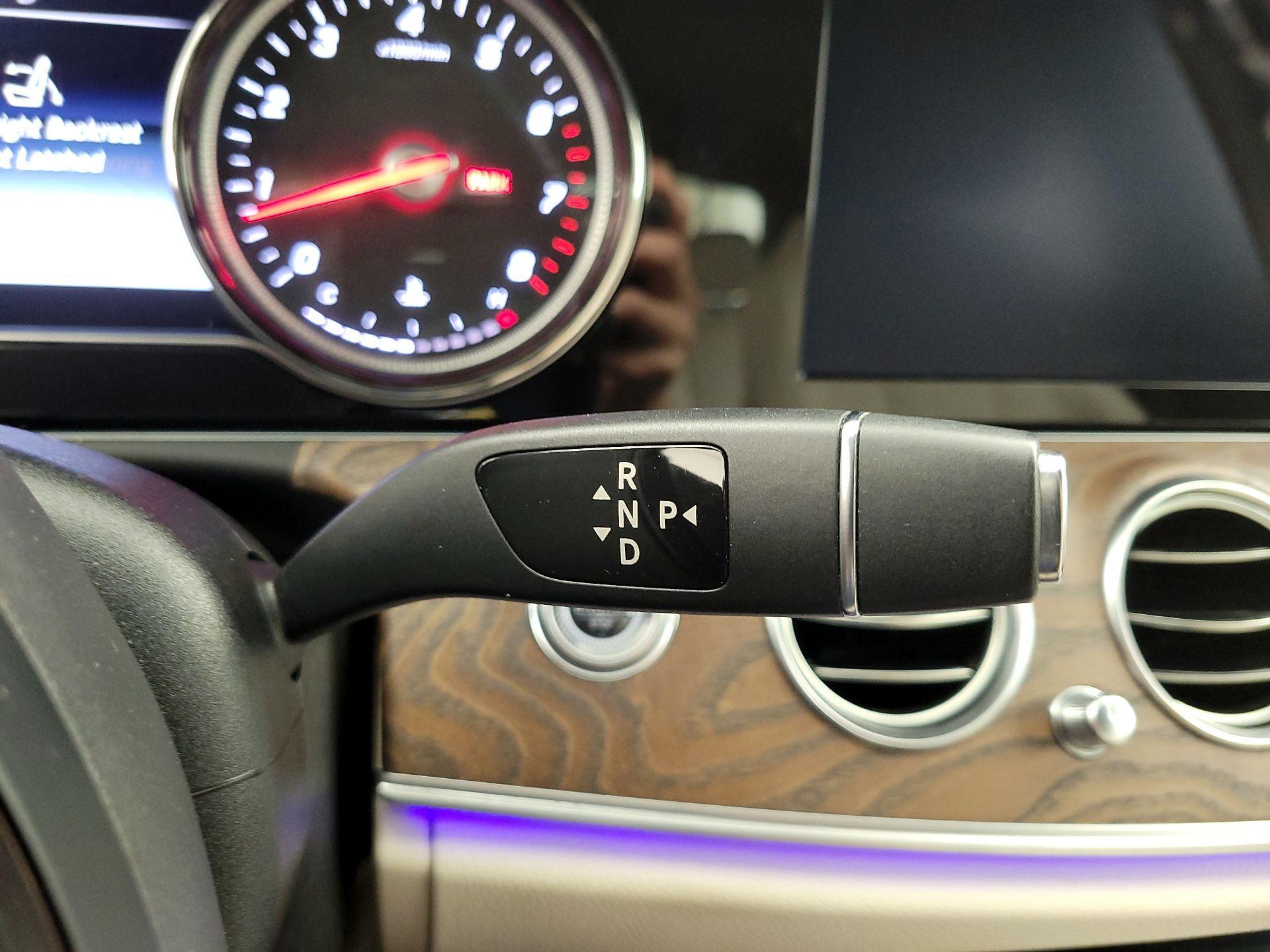Thumbnail: 2017 Mercedes-Benz E-Class - 18
