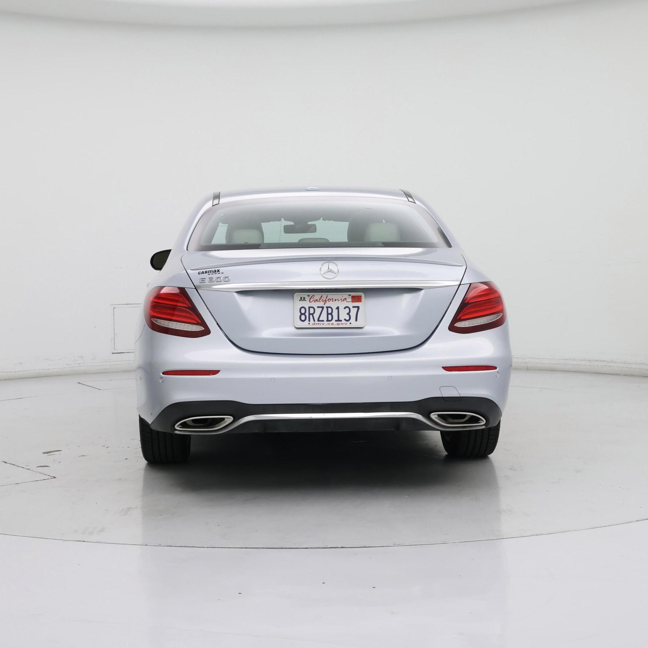 Thumbnail: 2017 Mercedes-Benz E-Class - 6