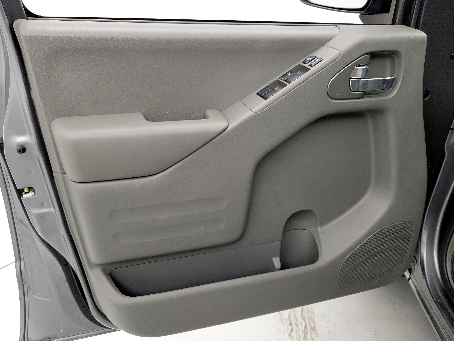 Thumbnail: 2019 Nissan Frontier - 12