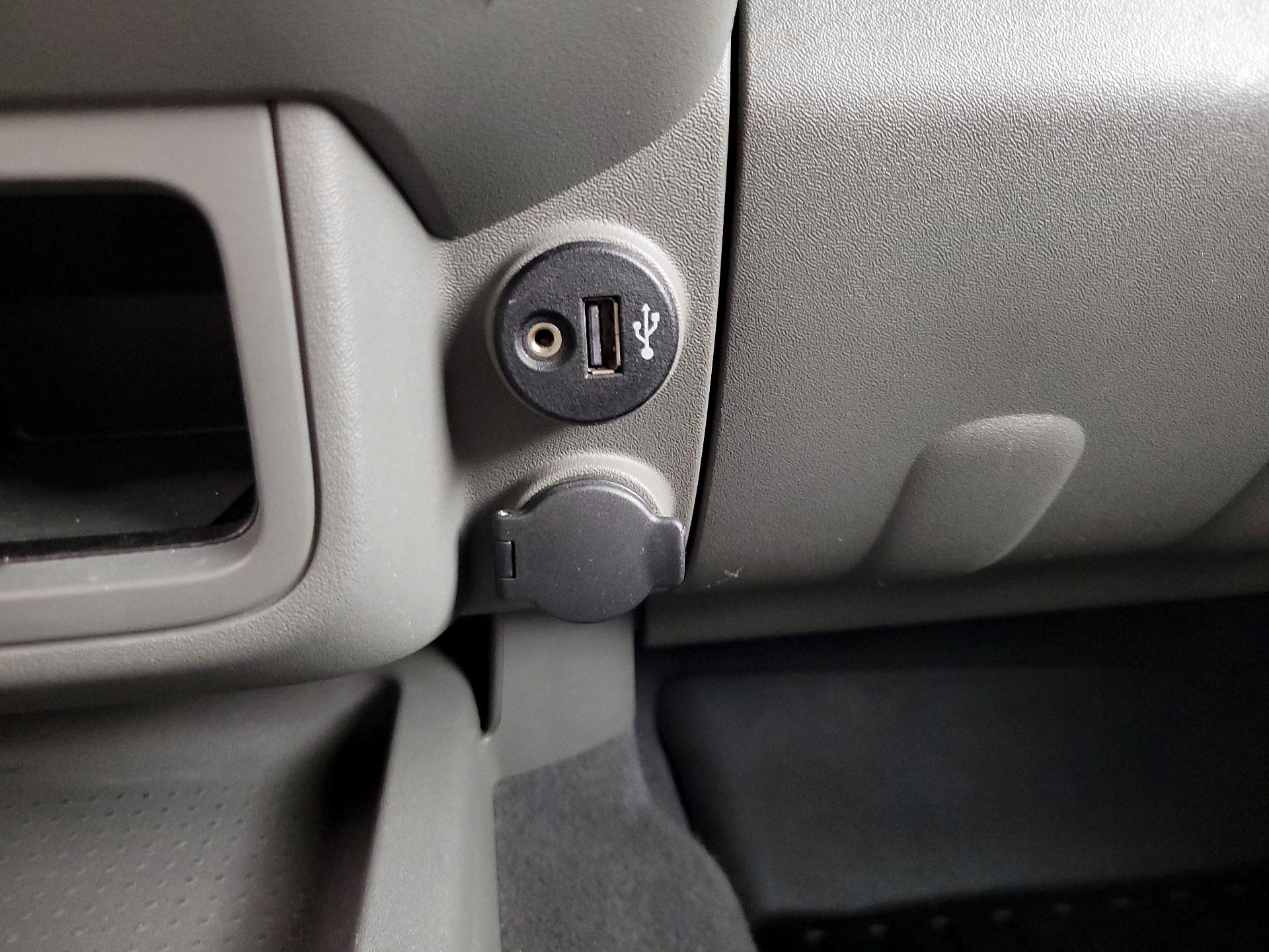 Thumbnail: 2019 Nissan Frontier - 18