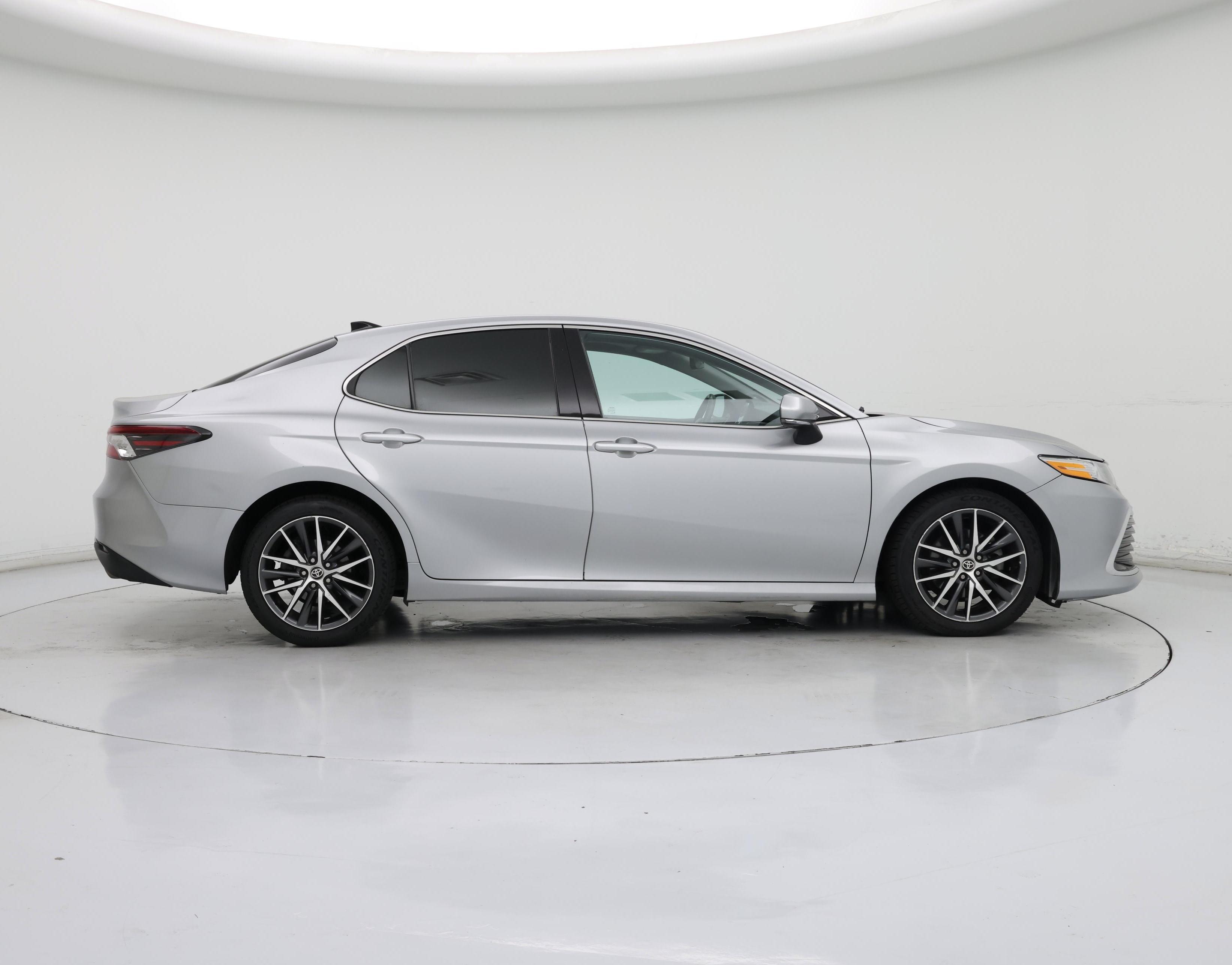 Thumbnail: 2021 Toyota Camry - 7