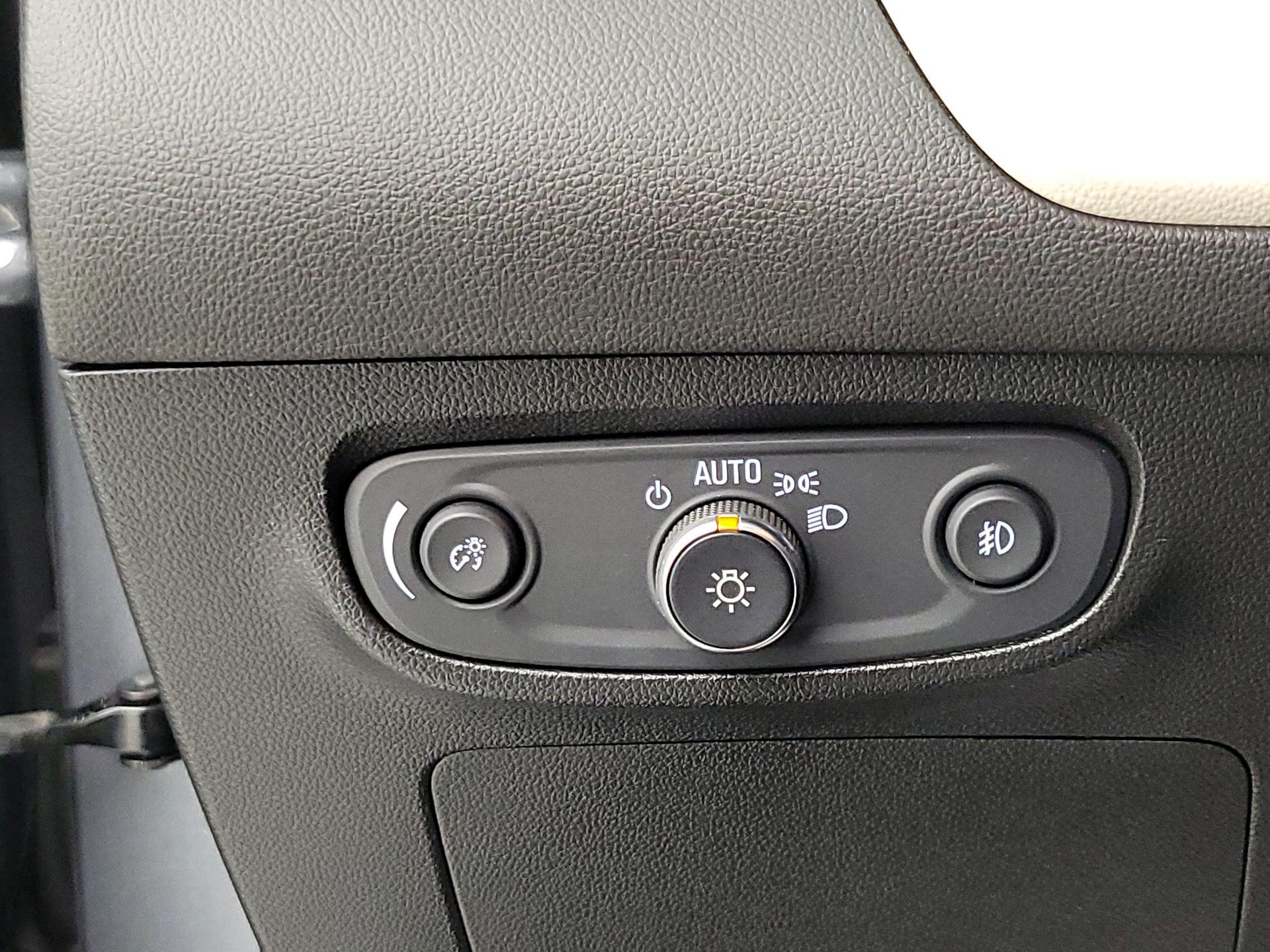 Thumbnail: 2021 Buick Encore GX - 13