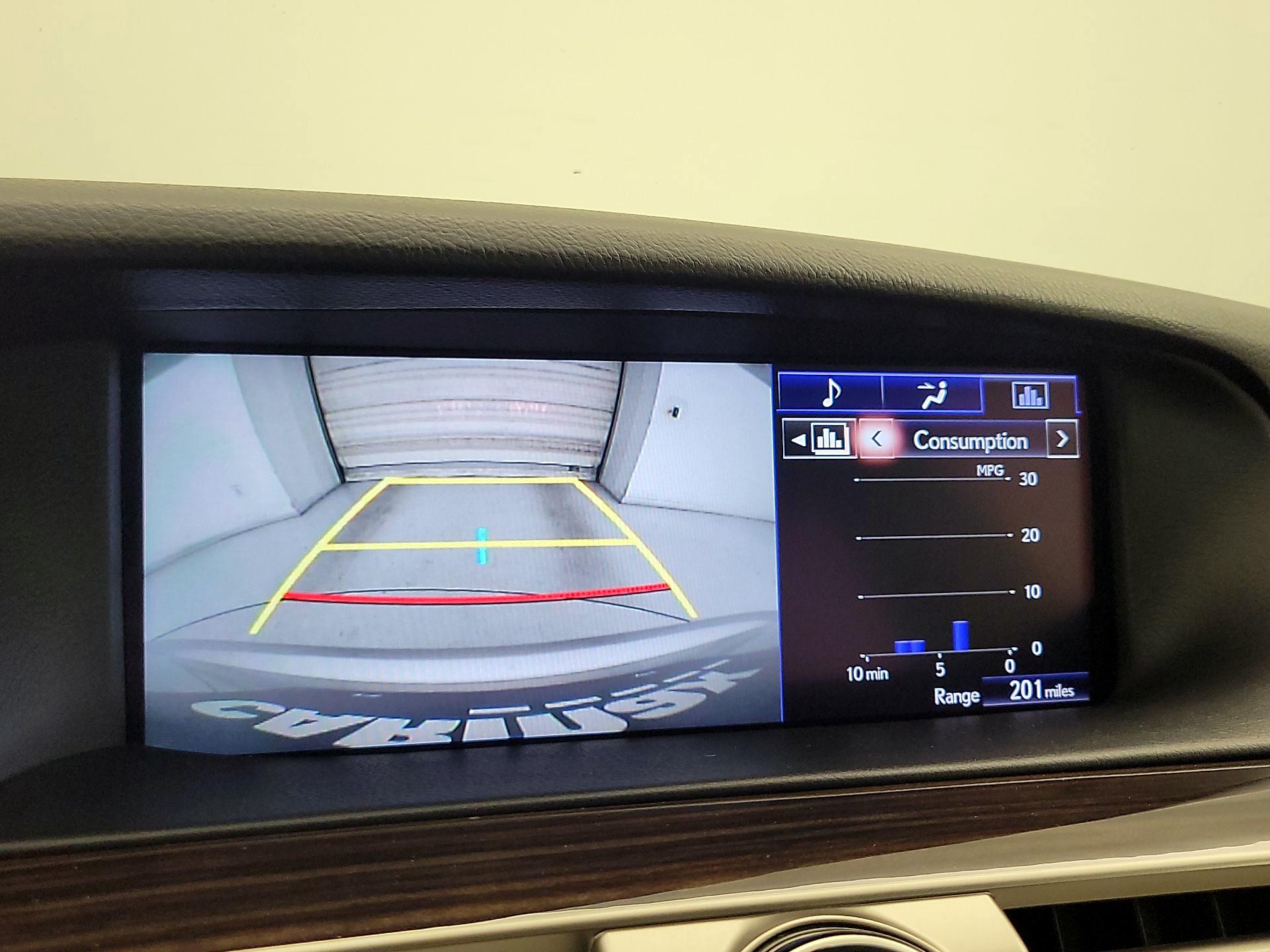 Thumbnail: 2015 Lexus LS - 15