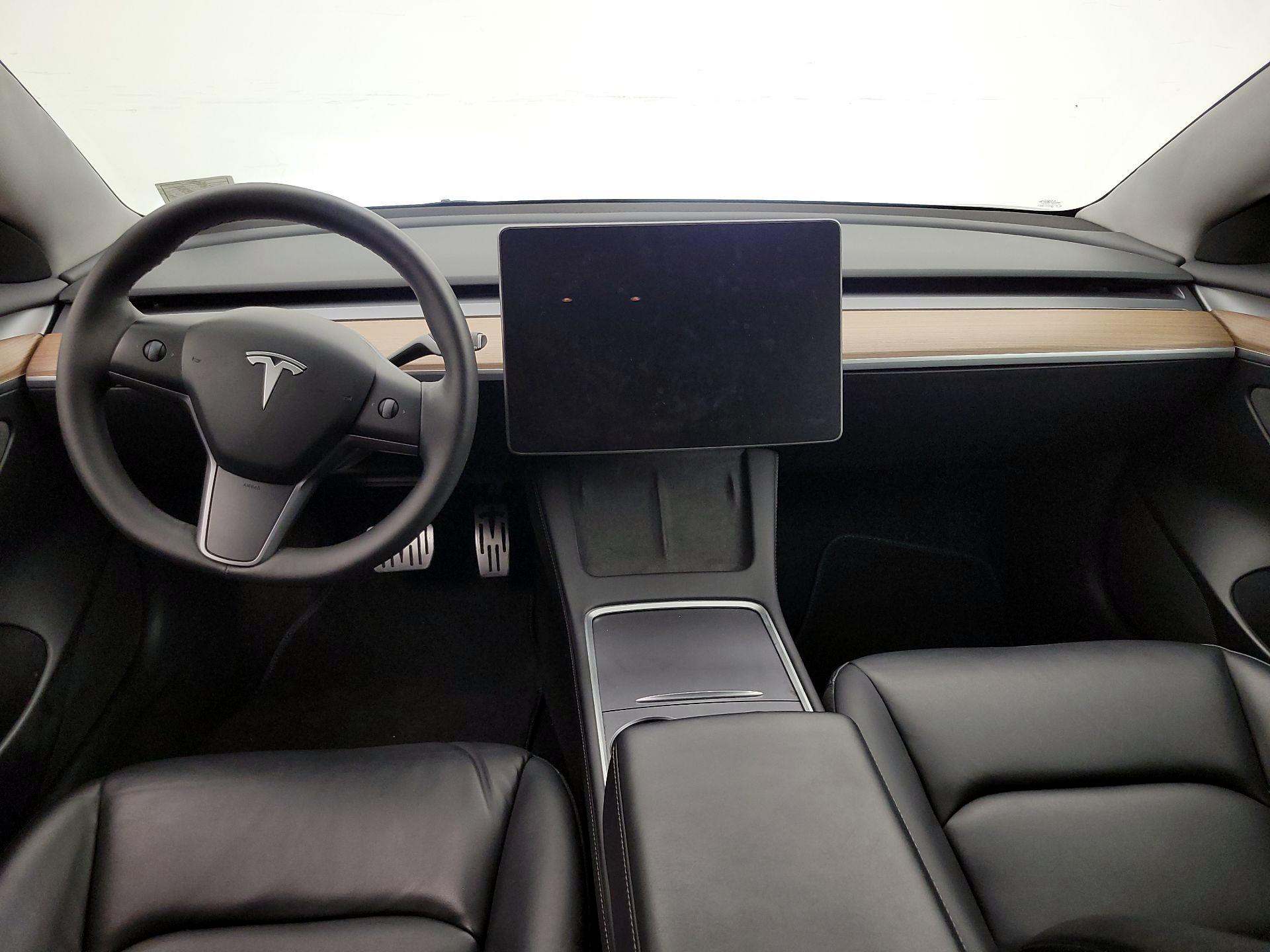 Thumbnail: 2023 Tesla Model 3 - 9