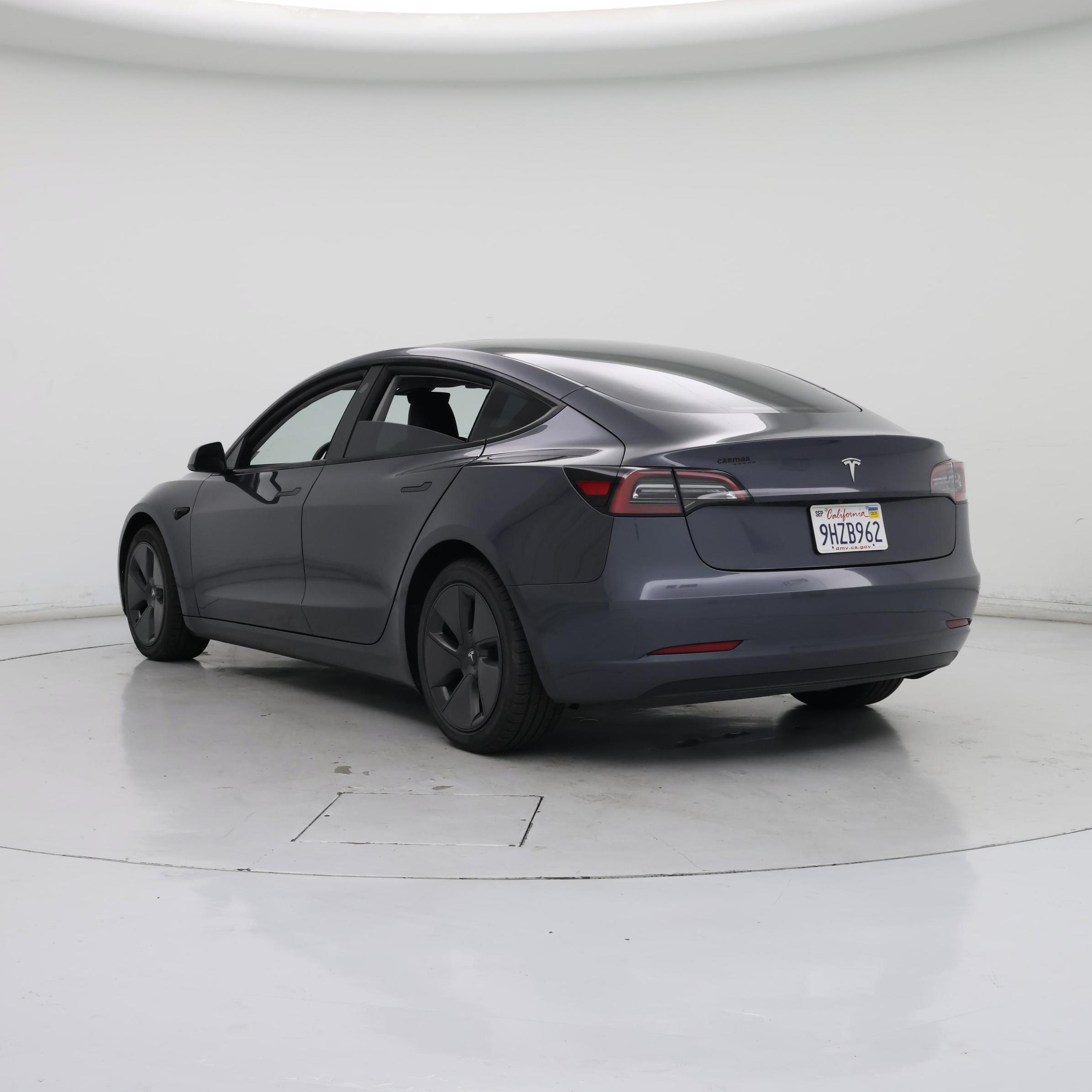 Thumbnail: 2023 Tesla Model 3 - 2
