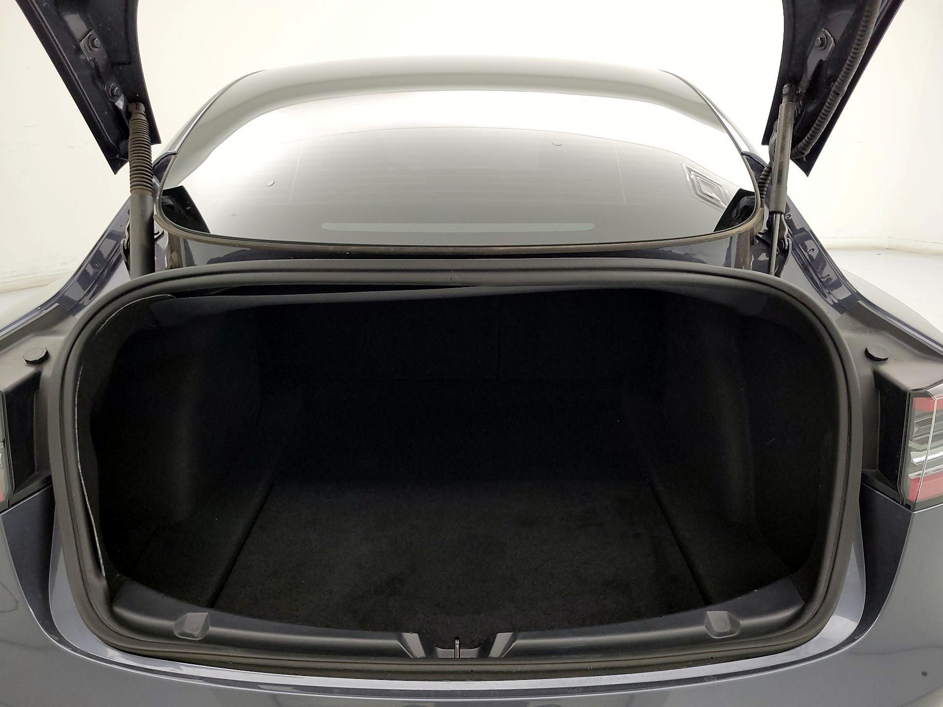 Thumbnail: 2023 Tesla Model 3 - 20